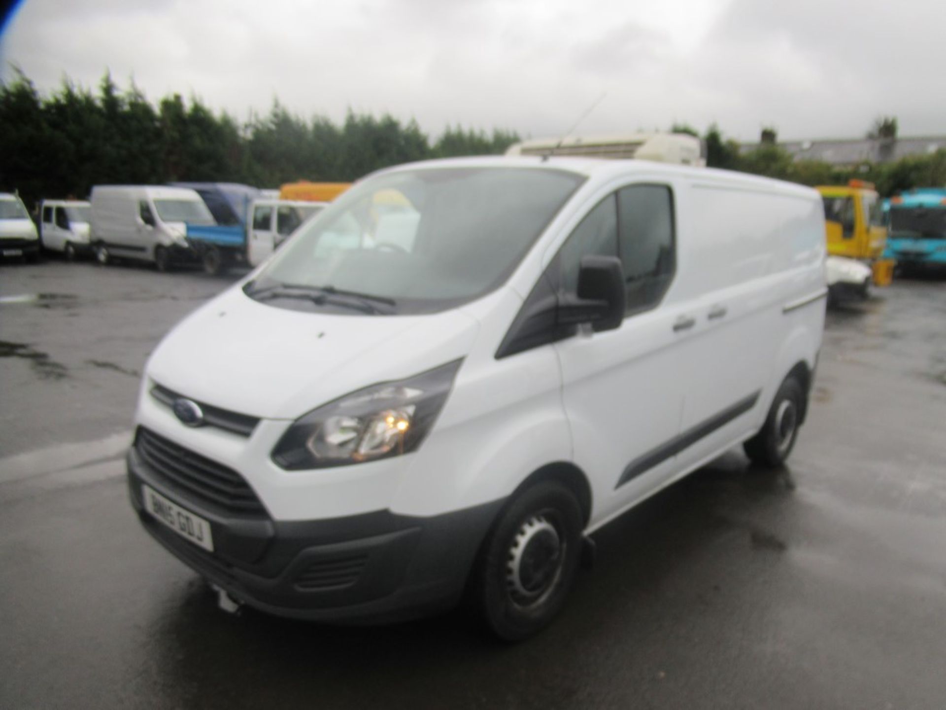 15 reg FORD TRANSIT CUSTOM 270 ECO-TECH, 1ST REG 04/15, TEST 04/20, 164559M NOT WARRANTED, V5 - Image 2 of 7