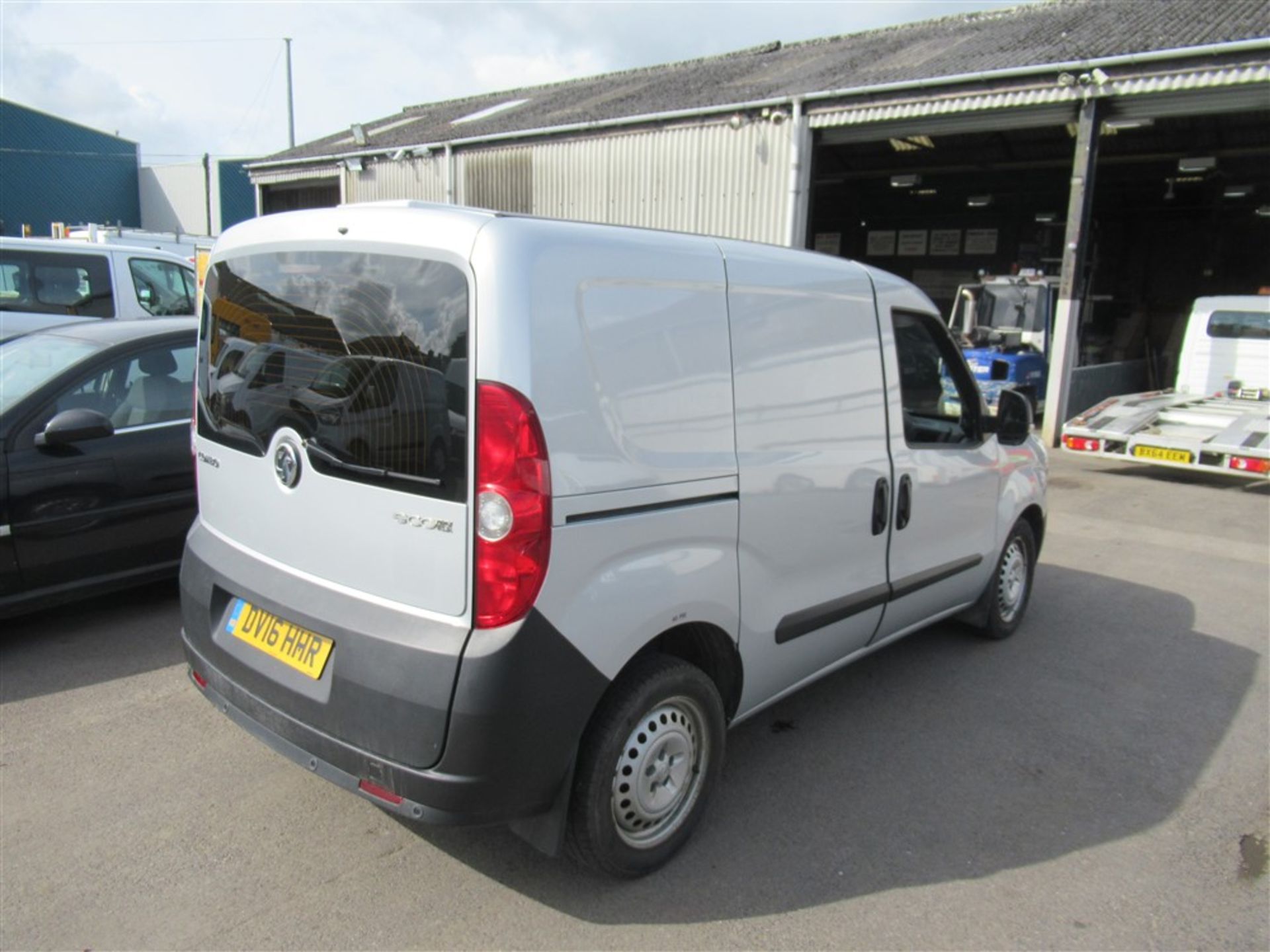 16 reg VAUXHALL COMBO 2300 CDTI SS E-FLEX, 1ST REG 06/16, TEST 06/20, 139309M WARRANTED, V5 HERE, - Bild 4 aus 6