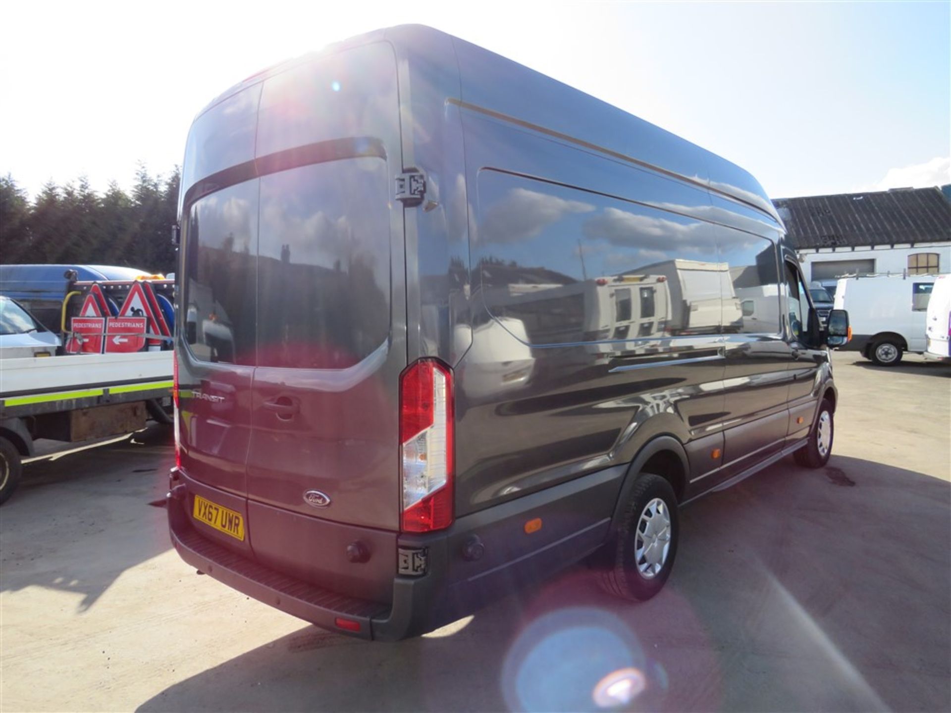 67 reg FORD TRANSIT 350 DIESEL VAN, 1ST REG 09/17, 91602M WARRANTED, V5 HERE, 1 OWNER FROM NEW [+ - Bild 4 aus 6