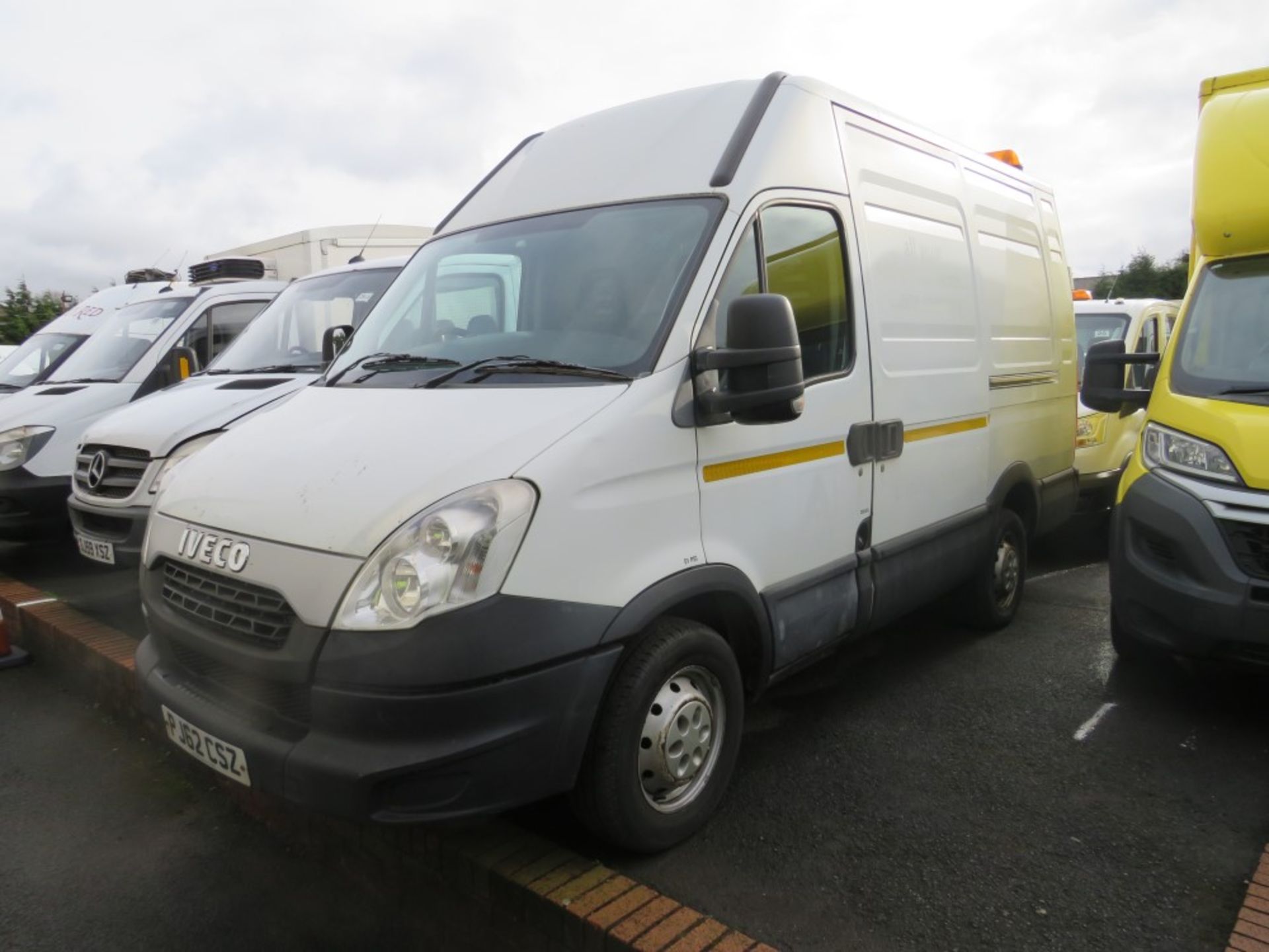 62 reg IVECO DAILY 35S11 SWB, 1ST REG 01/13, 230043KM WARRANTED, V5 HERE, 1 FORMER KEEPER [+ VAT] - Bild 2 aus 5