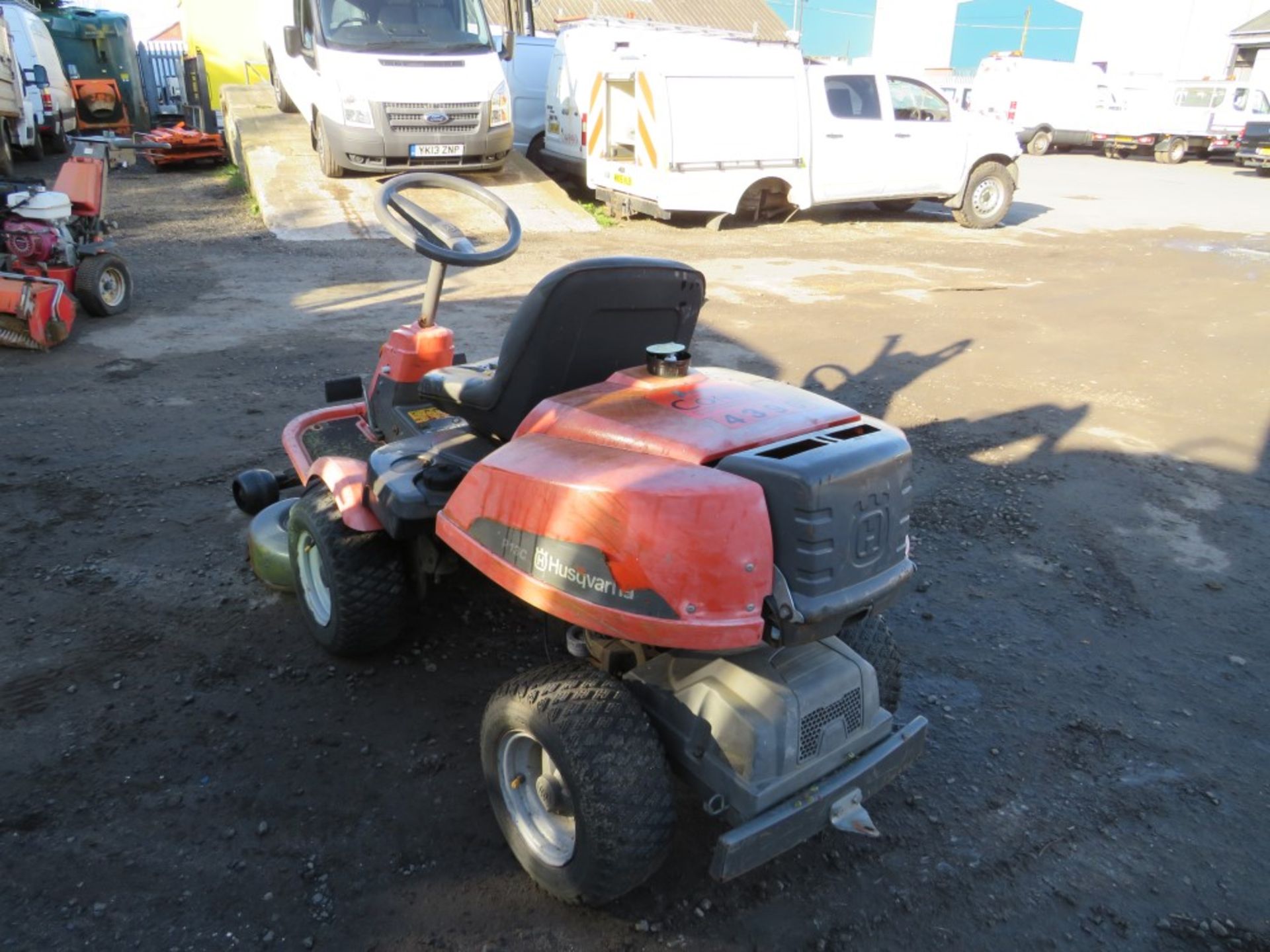 HUSQVARNA R13C RIDE ON MOWER (DIRECT COUNCIL) [+ VAT] - Image 3 of 4