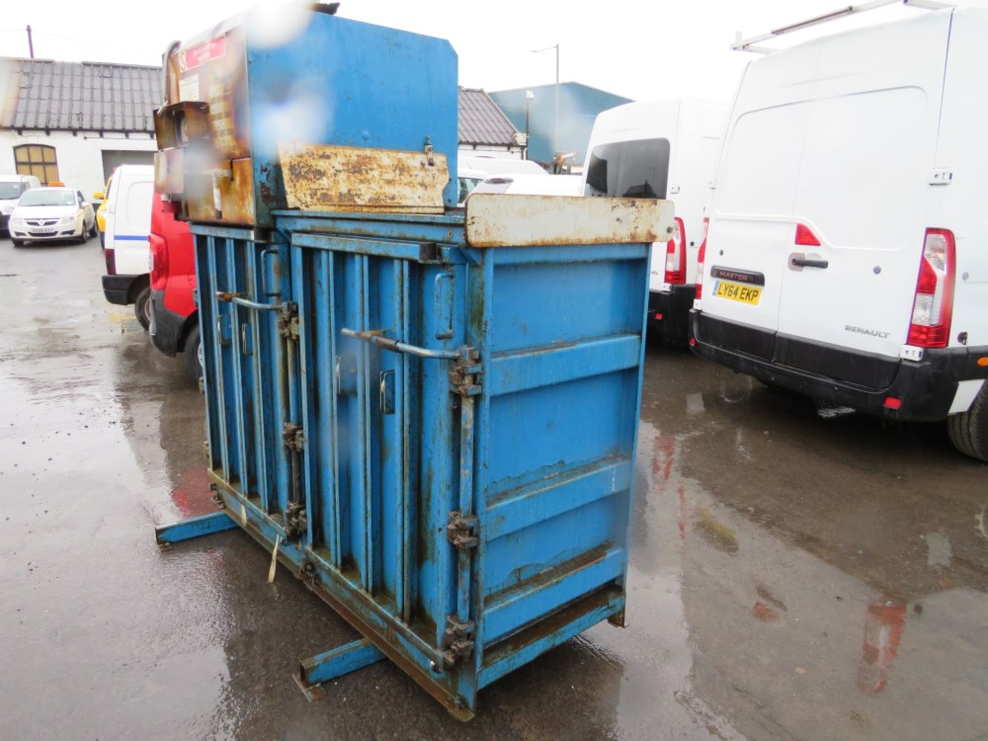 TWIN BALER FOR PLASTIC, CARDBOARD & ALUMINIUM [NO VAT]