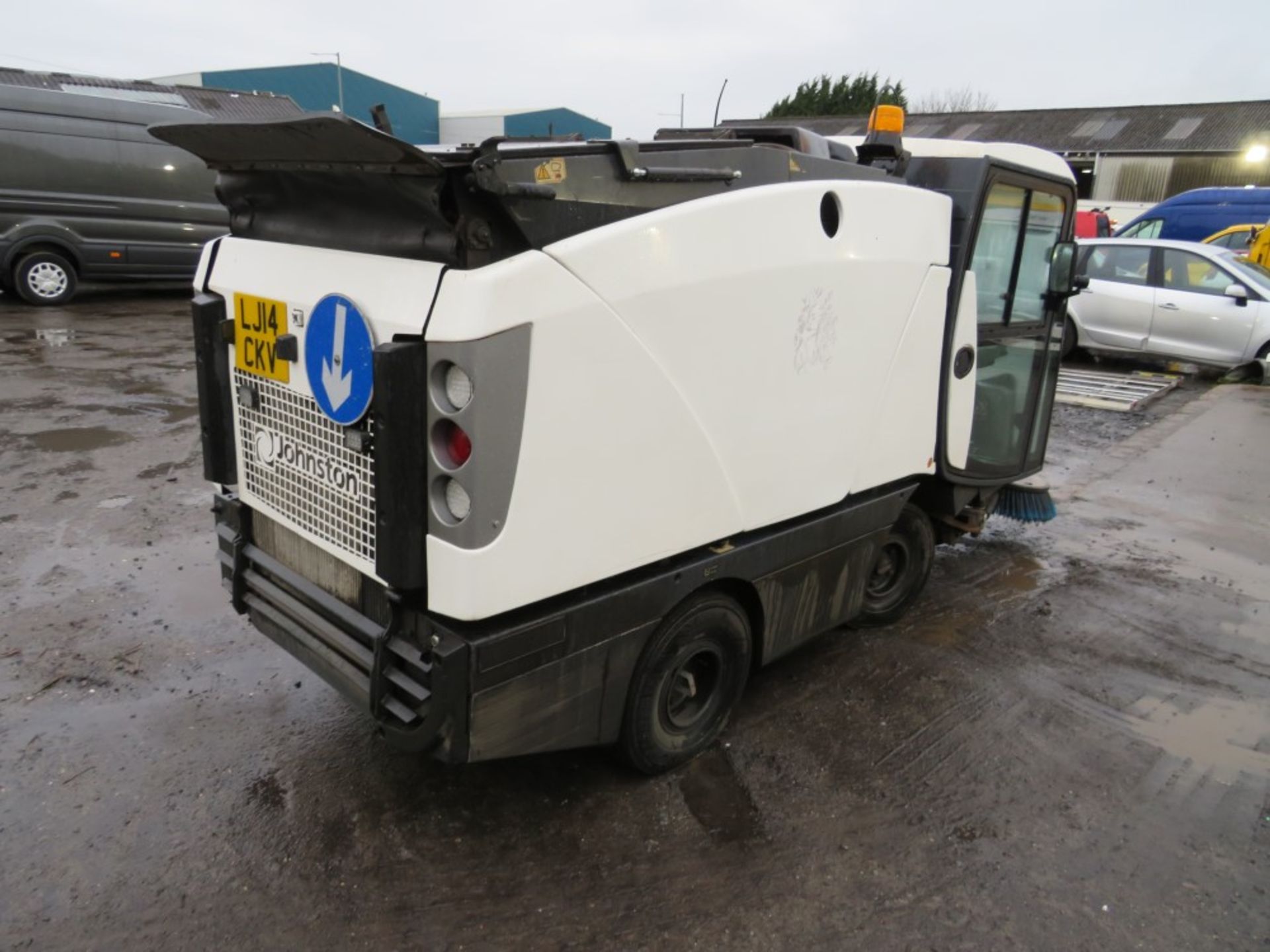 14 reg JOHNSON COMPACT PRECINCT SWEEPER (DIRECT COUNCIL) 1ST REG 04/14, V5 HERE, 1 OWNER FROM NEW [+ - Bild 4 aus 6