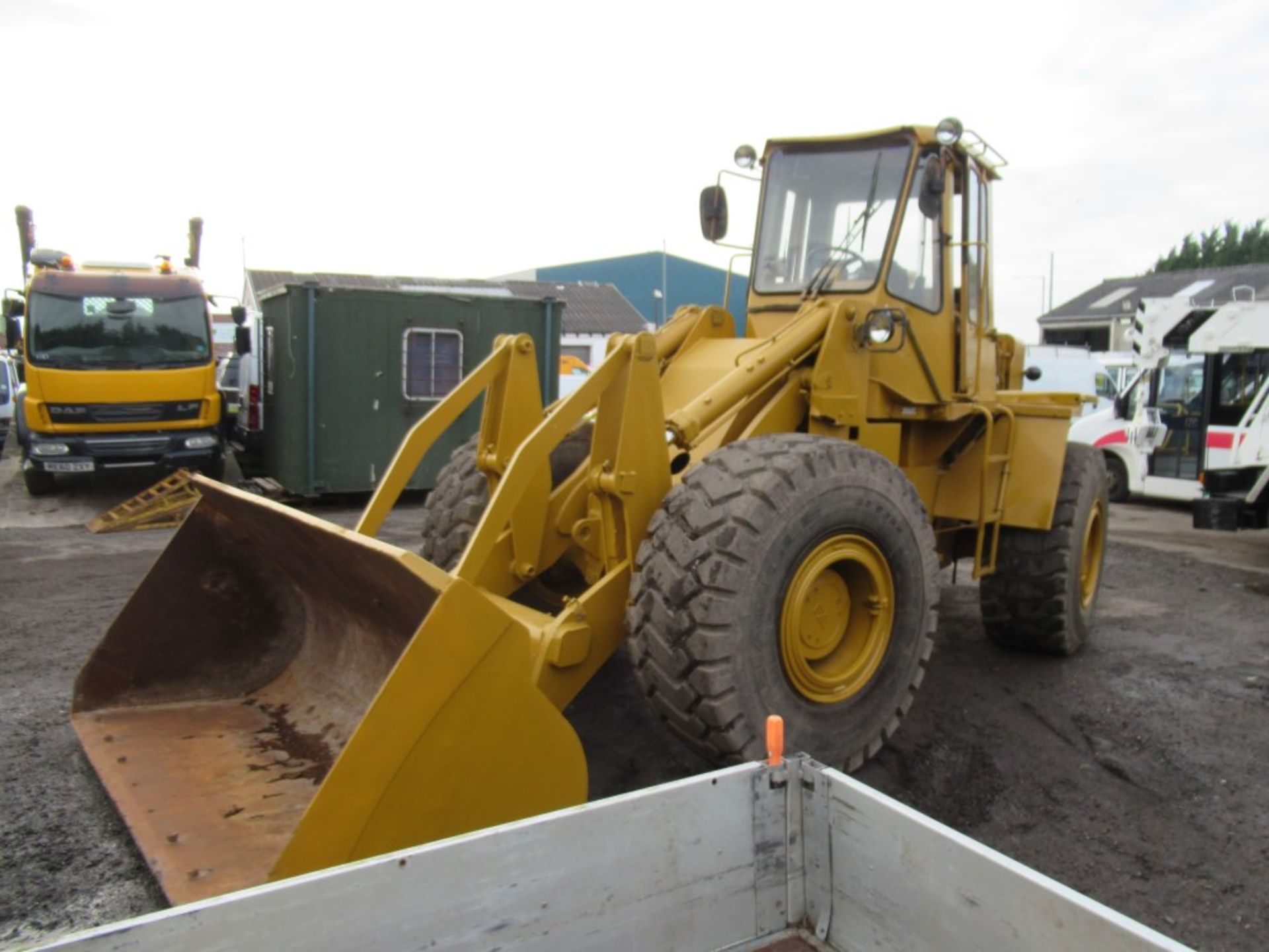 FIAT ALLIS 18t LOADING SHOVEL, 11409 HOURS NOT WARRANTED [+ VAT] - Image 2 of 5