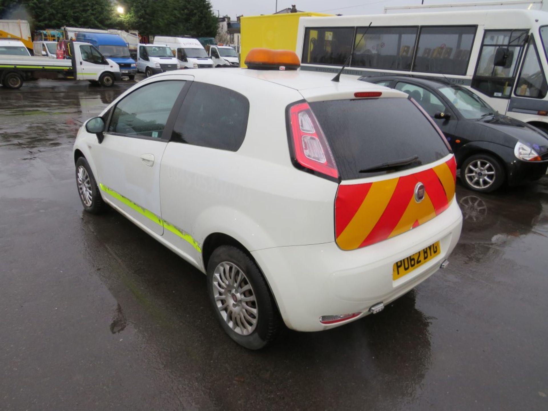 62 reg FIAT PUNTO EVO ACTIVE MULTIJET VAN (DIRECT COUNCIL) 1ST REG 11/12, TEST 09/20, 106949M, V5 - Image 3 of 5