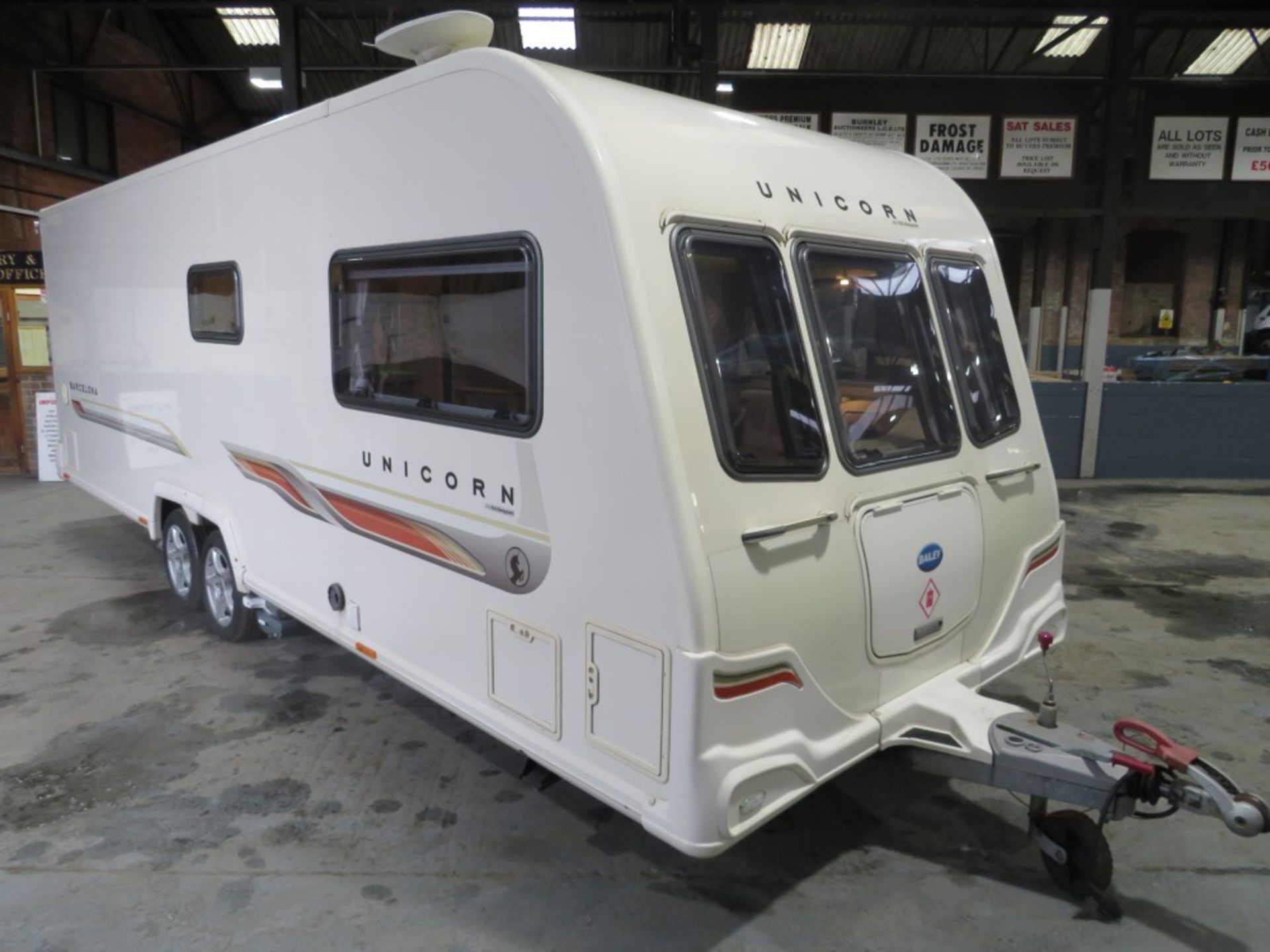 2011 BAILEY UNICORN CARAVAN [NO VAT] - Image 4 of 11