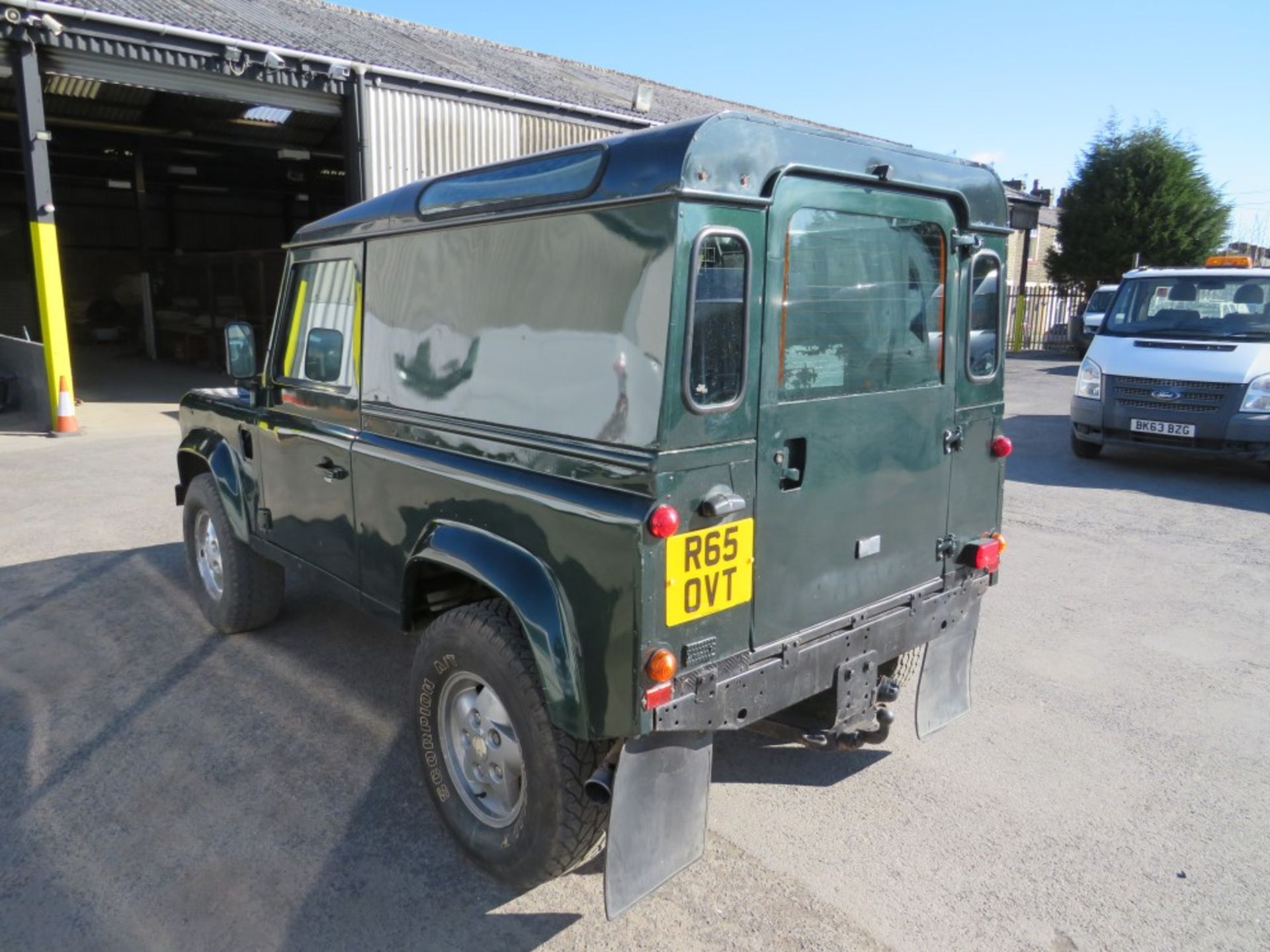 R reg LAND ROVER DEFENDER 90 UTILITY COUNTY STYLE, 1ST REG 05/98, TEST 01/21, 153345M WARRANTED, - Image 3 of 6