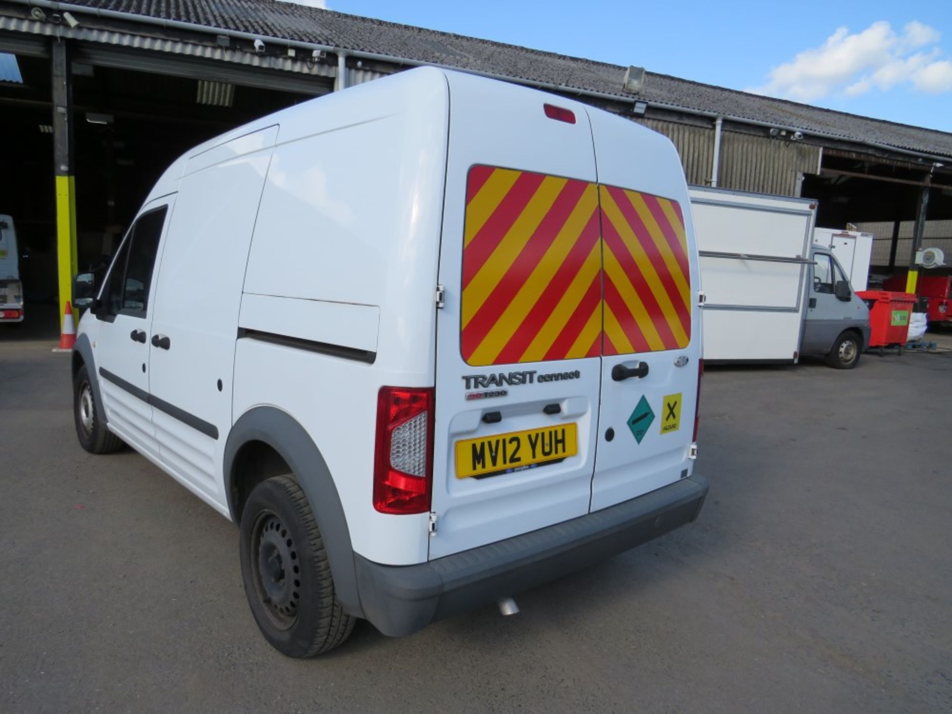 12 reg FORD TRANSIT CONNECT 90 T230 (DIRECT COUNCIL) 1ST REG 03/12, TEST 02/21, 30640M, V5 HERE, 1 - Image 3 of 6