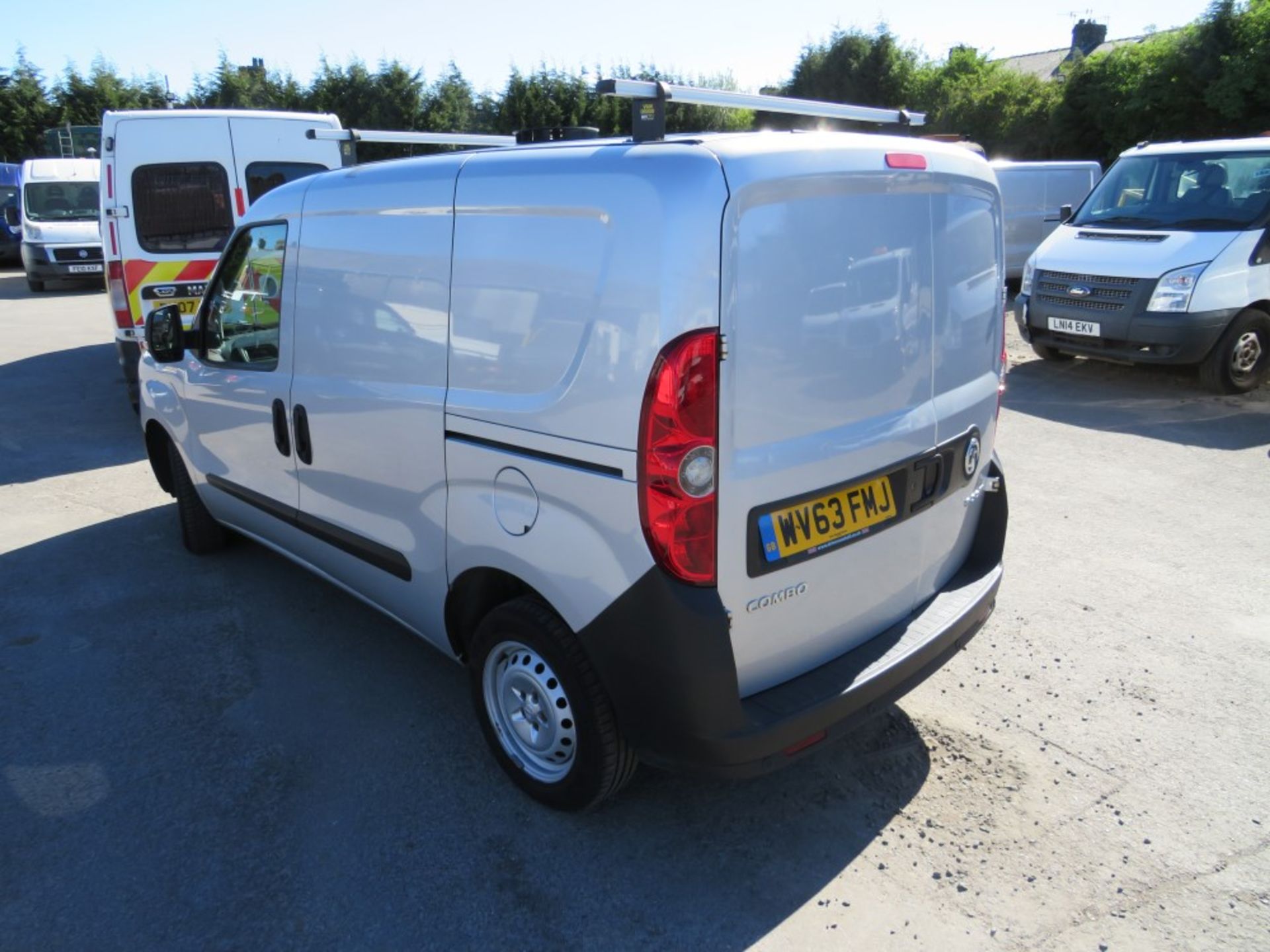 63 reg VAUXHALL COMBO CDTI L1H1, 1ST REG 09/13, 80429M WARRANTED, V5 HERE, 2 FORMER KEEPERS [+ VAT] - Image 3 of 6