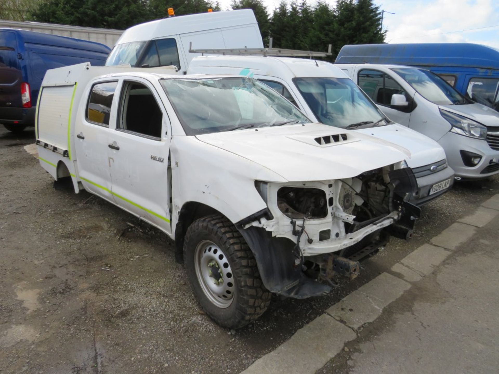 15 reg TOYOTA HILUX ACTIVE DI-D 4 X 4 DCB (DIRECT ELECTRICITY NW) 1ST REG 03/15, V5 MAY FOLLOW (