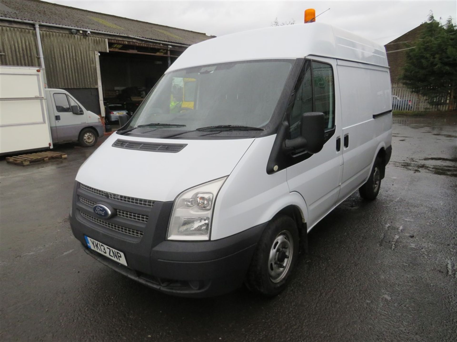 13 reg FORD TRANSIT 100 T280 FWD, 1ST REG 03/13, TEST 01/21, 82077M WARRANTED, V5 HERE, 1 OWNER FROM - Image 2 of 6