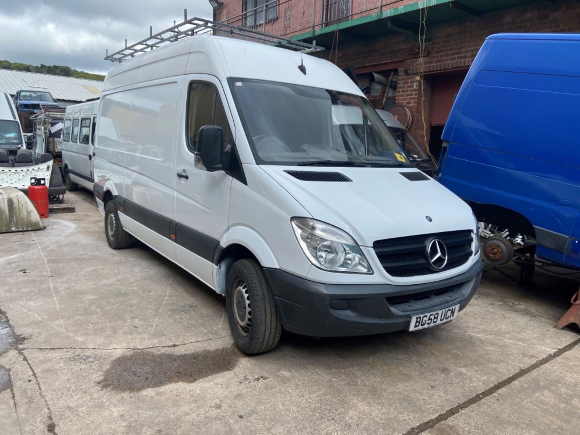 58 reg MERCEDES SPRINTER 311 CDI MWB, 1ST REG 12/08, TEST 10/20, 164644M WARRANTED, V5 HERE, 1