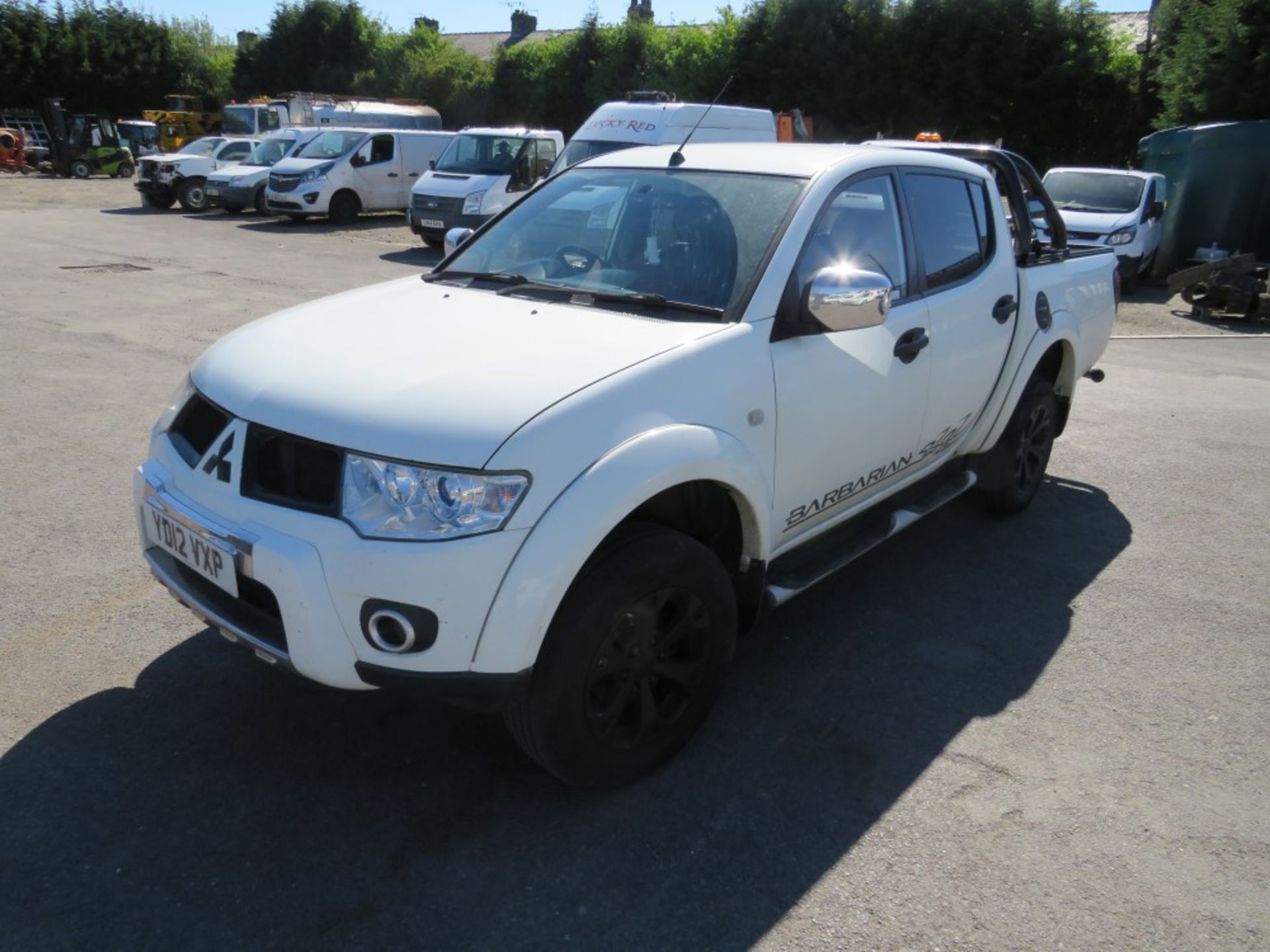 12 reg MITSUBISHI L200 BARBARIAN AUTO, 1ST REG 04/12, TEST 11/20, 92913M WARRANTED, V5 HERE, 3 - Image 2 of 5