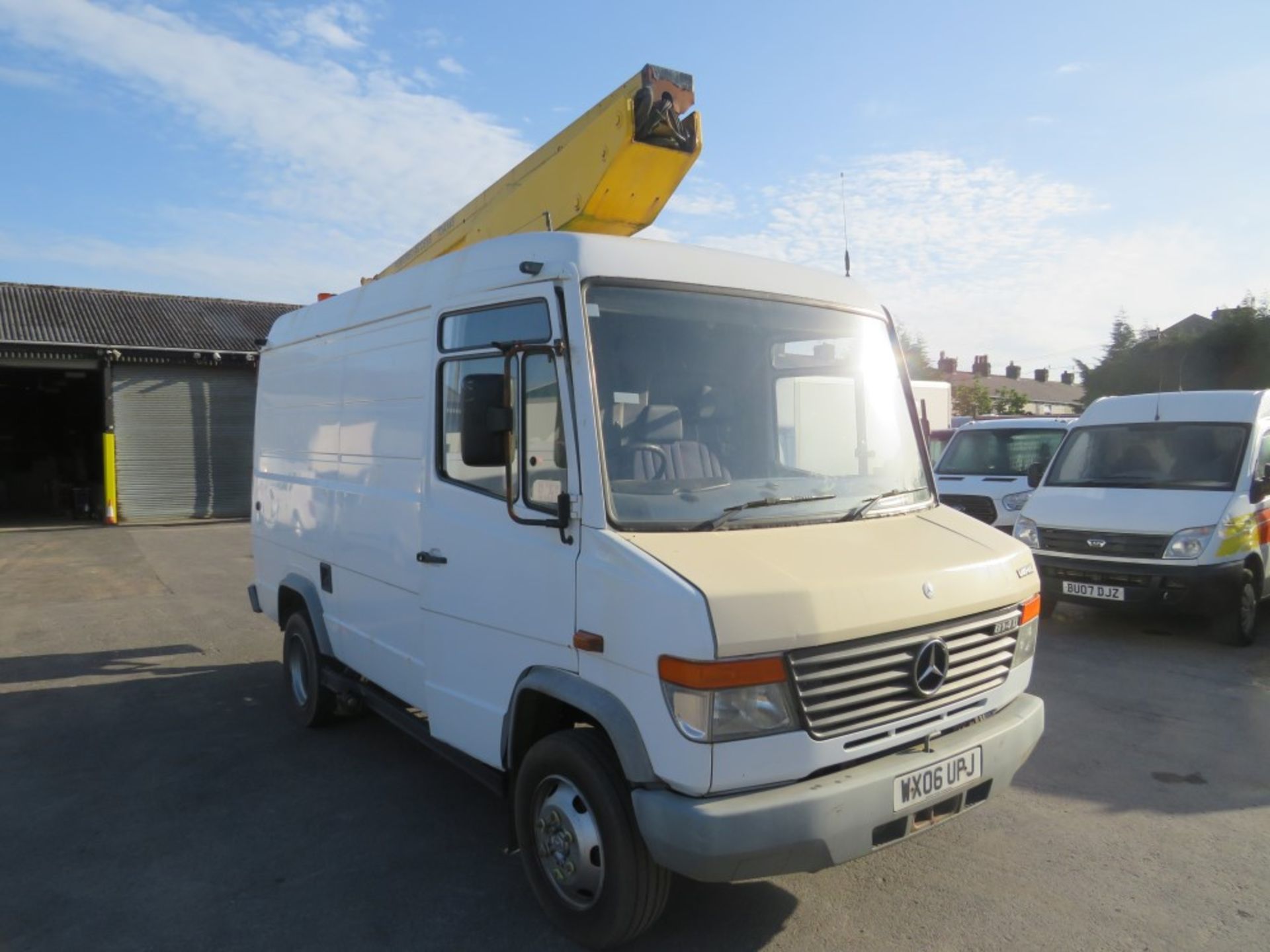 06 reg MERCEDES 814 CHERRY PICKER, 1ST REG 08/06, 281107KM, V5 HERE, 1 FORMER KEEPER [+ VAT]