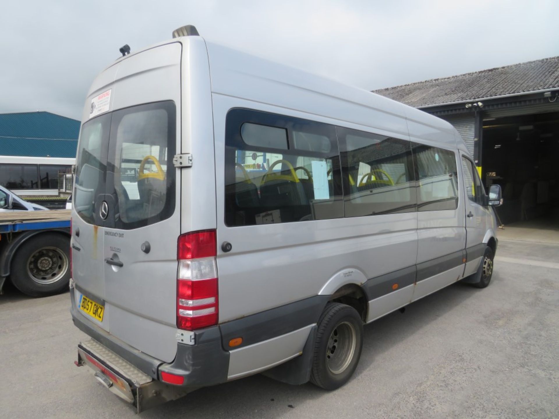 57 reg MERCEDES SPRINTER MINIBUS (DIRECT) 1ST REG 12/07, TEST 08/20, 581337KM, V5 HERE, 1 OWNER FROM - Image 4 of 6