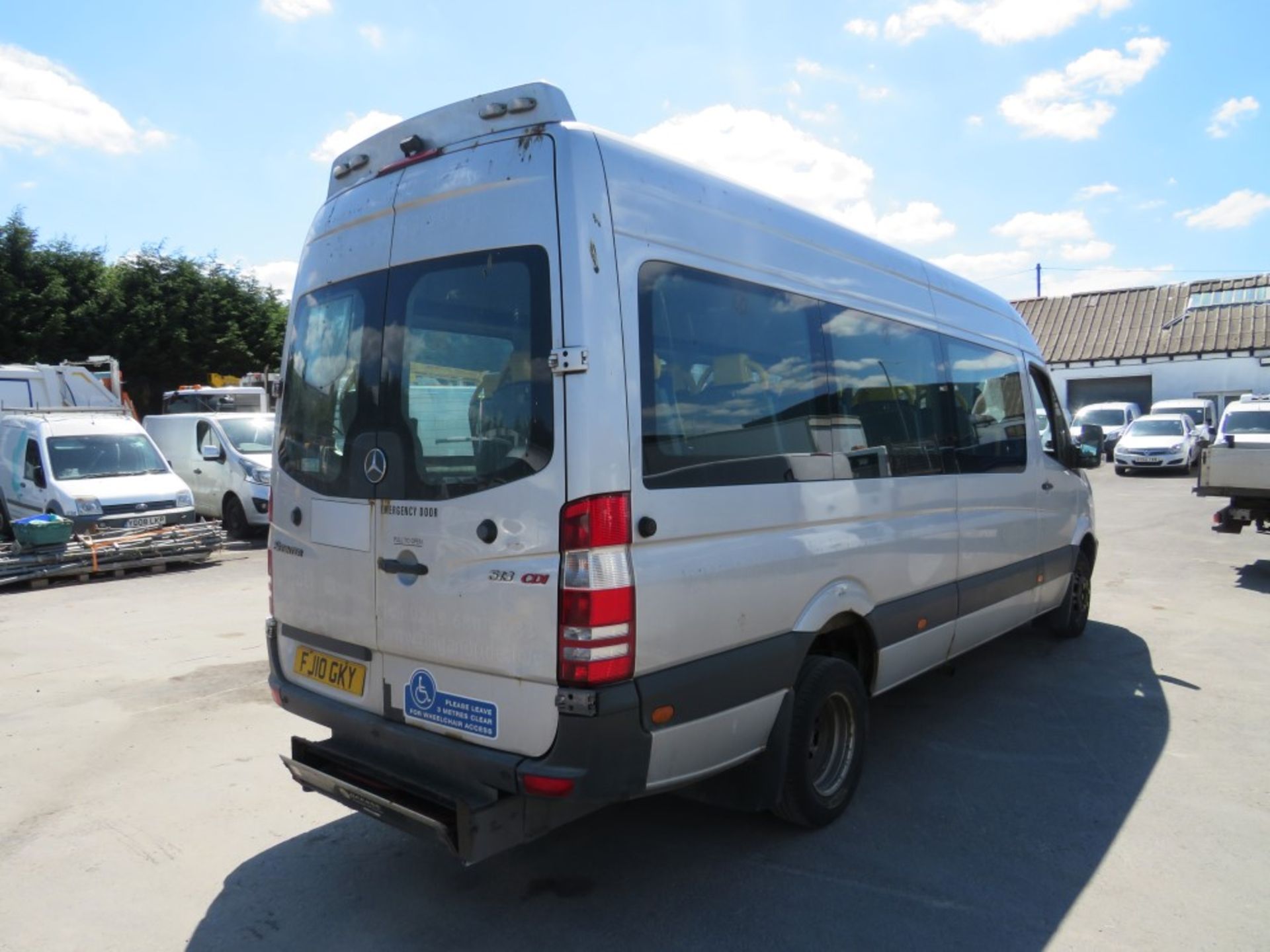 10 reg MERCEDES SPRINTER 513 CDI MINIBUS (DIRECT) 1ST REG 04/10, 555058KM, V5 HERE, 1 OWNER FROM NEW - Image 4 of 6