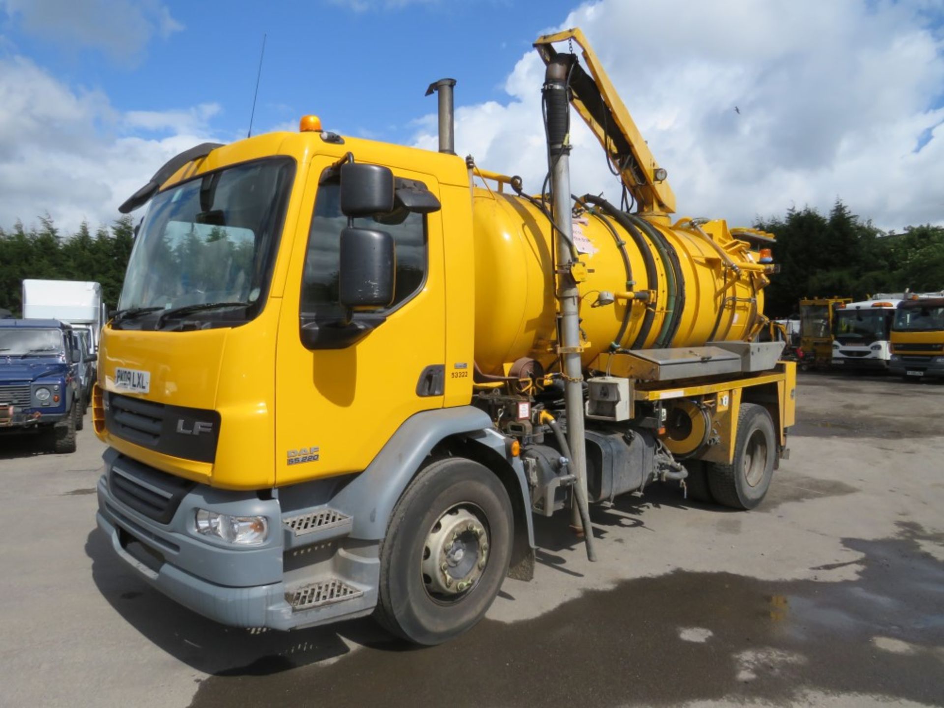 09 reg DAF LF55.220 GULLY / JETTER WAGON (DIRECT COUNCIL) 1ST REG 04/09, TEST 07/20, 192567KM, V5 - Image 2 of 5