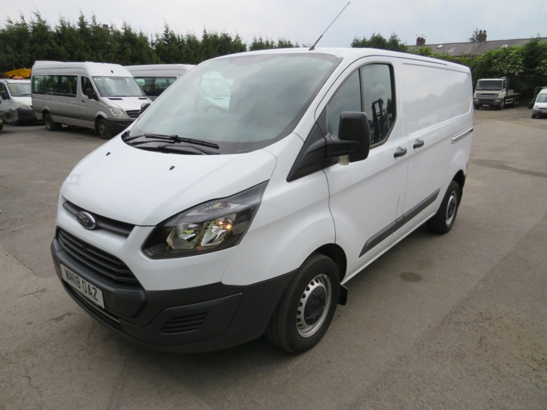 18 reg FORD TRANSIT CUSTOM 270, 1ST REG 03/18, 53561M, V5 HERE, 1 OWNER FROM NEW [+ VAT] - Image 2 of 6