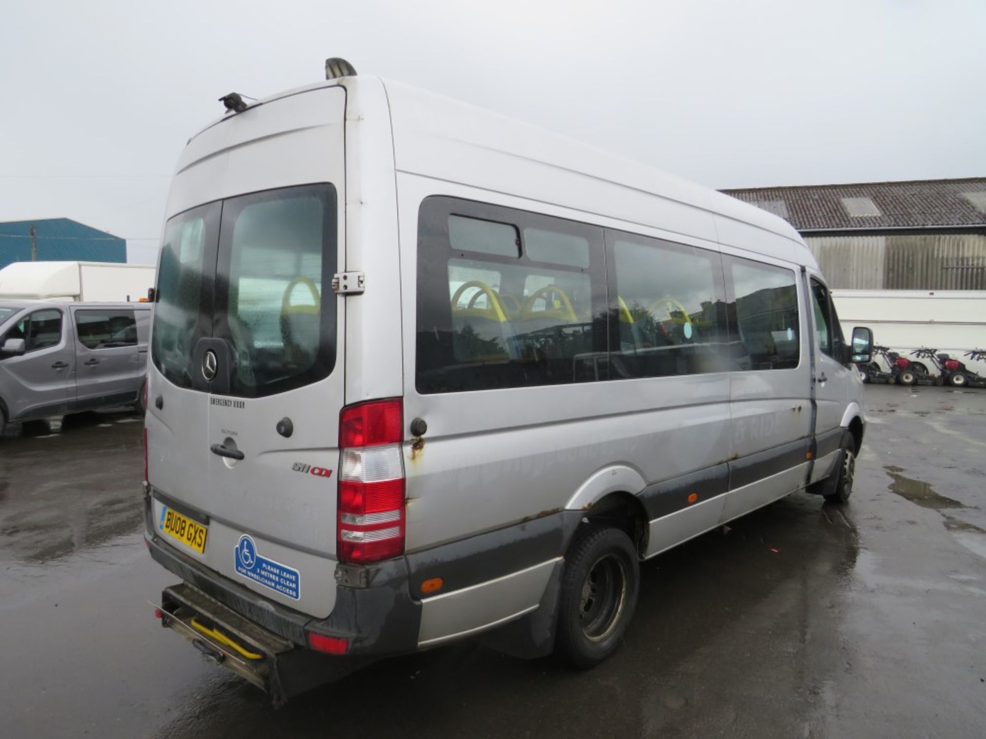 08 reg MERCEDES SPRINTER 511 CDI LWB MINIBUS (DIRECT) 1ST REG 08/08, TEST 04/21, 624976KM, V5 - Image 4 of 6