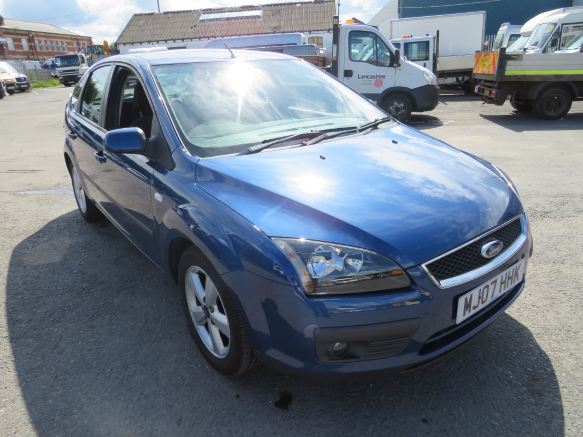 07 reg FORD FOCUS ZETEC CLIMATE, 1ST REG 05/07, TEST 03/21, 91617M, V5 HERE, 1 FORMER KEEPER [NO