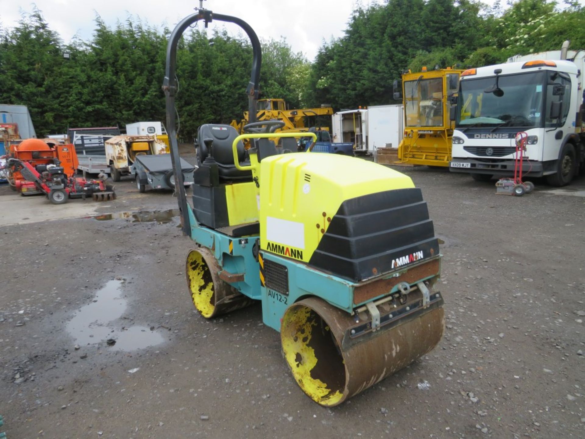 2009 AMMANN SCHWEIZ AV 12-2 ROLLER, 718 HOURS [+ VAT]