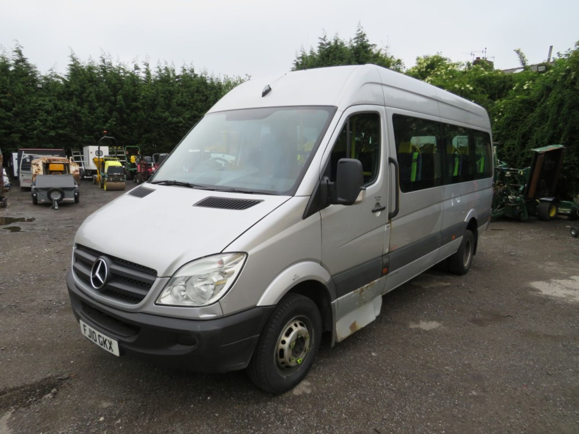 10 reg MERCEDES SPRINTER 513 CDI MINIBUS, 1ST REG 04/10, TEST 12/20, 538257KM, V5 HERE, 1 OWNER FROM - Image 2 of 6