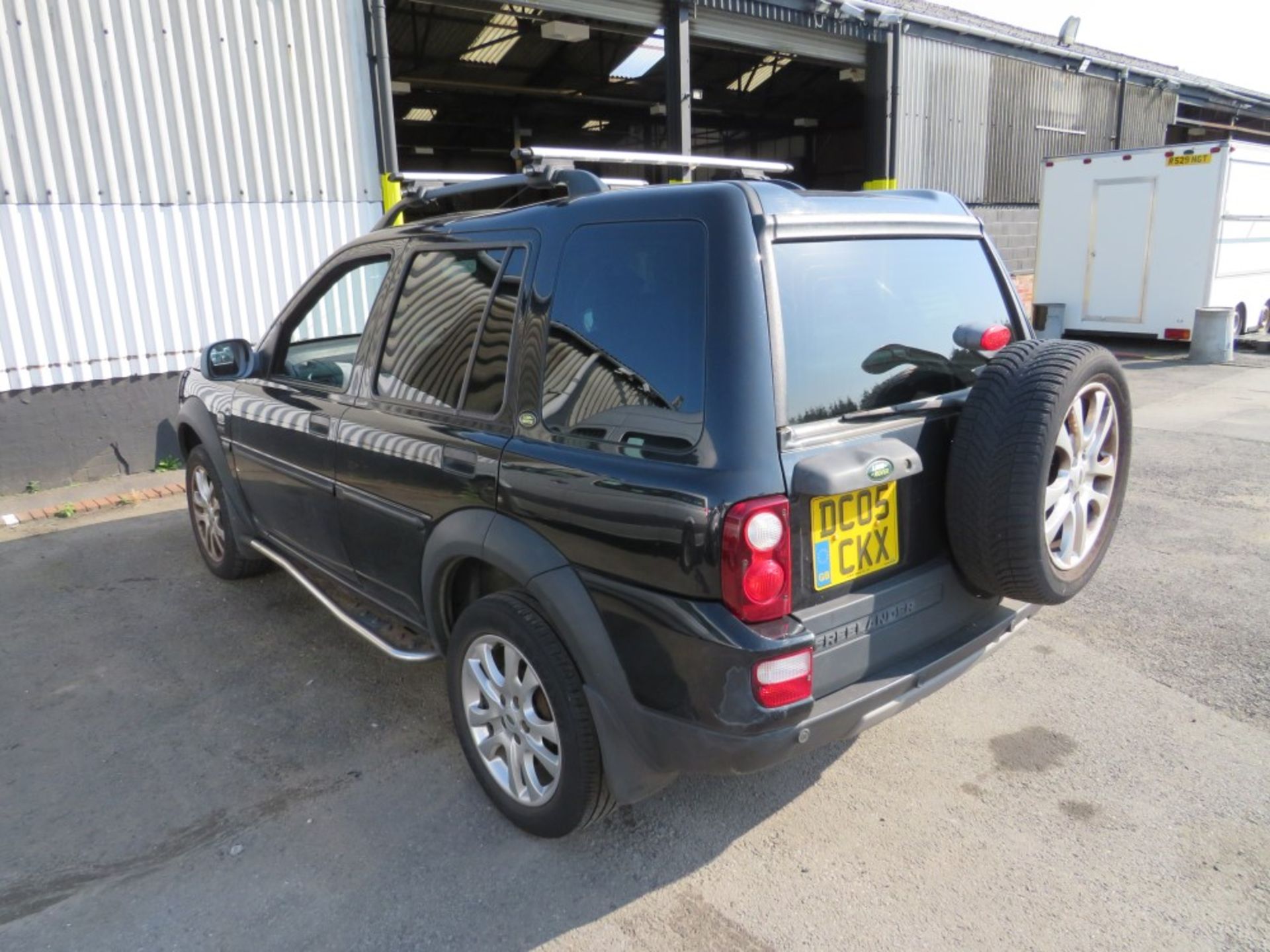 05 reg LAND ROVER FREELANDER HSE S/W, 1ST REG 05/05, TEST 12/20, 106379M, V5 HERE, 5 FORMER - Image 3 of 5