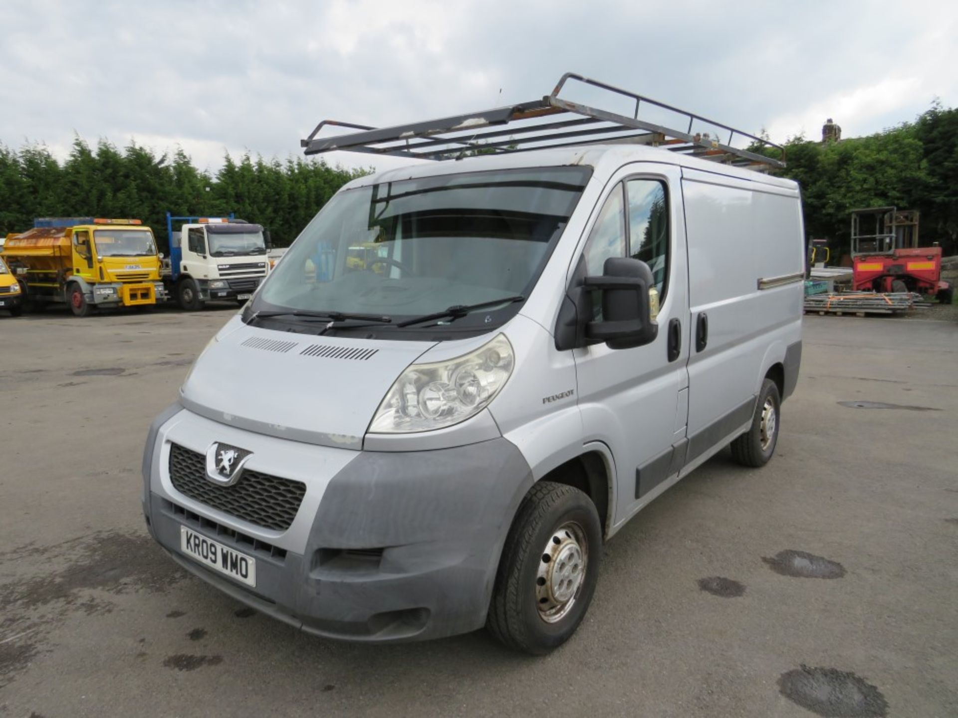 09 reg PEUGEOT BOXER 330 SWB, 1ST REG 06/09, TEST 01/21, 246688M, V5 HERE, 5 FORMER KEEPERS [+ VAT] - Image 2 of 6