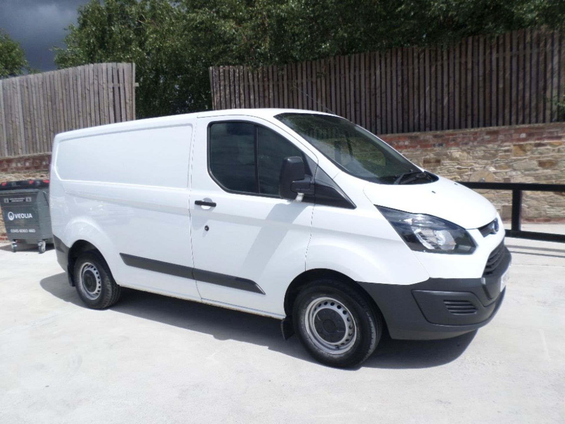 13 reg FORD TRANSIT CUSTOM 2.2 TDCI 100 270 (LOCATION SHEFFIELD) 1ST REG 08/13, 129746M, V5 HERE,