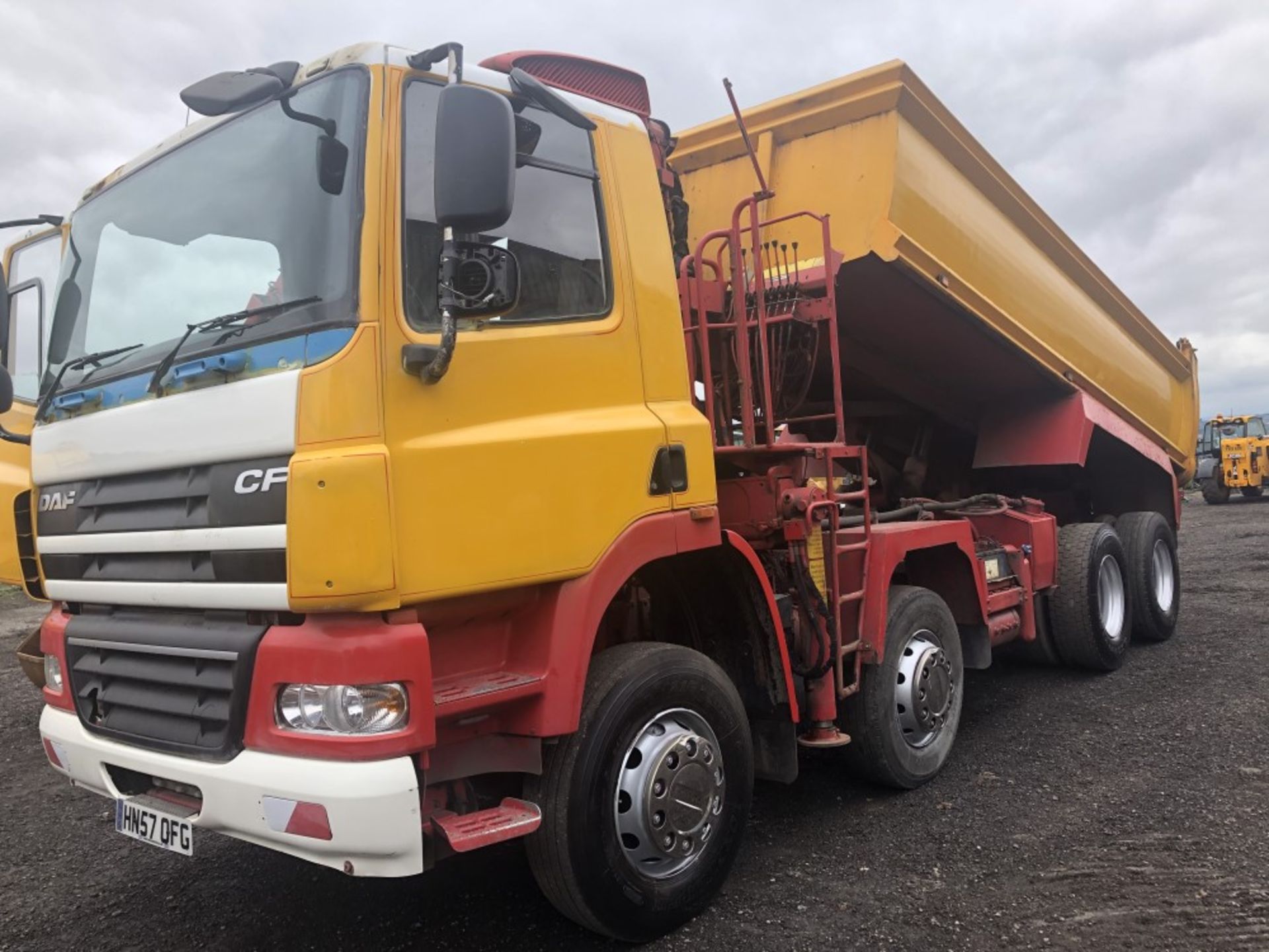 57 reg DAF FAD CF 85.360 8 WHEEL TIPPER C/W PALFINGER GRAB (LOCATION SHEFFIELD) 1ST REG 01/08, - Image 6 of 9