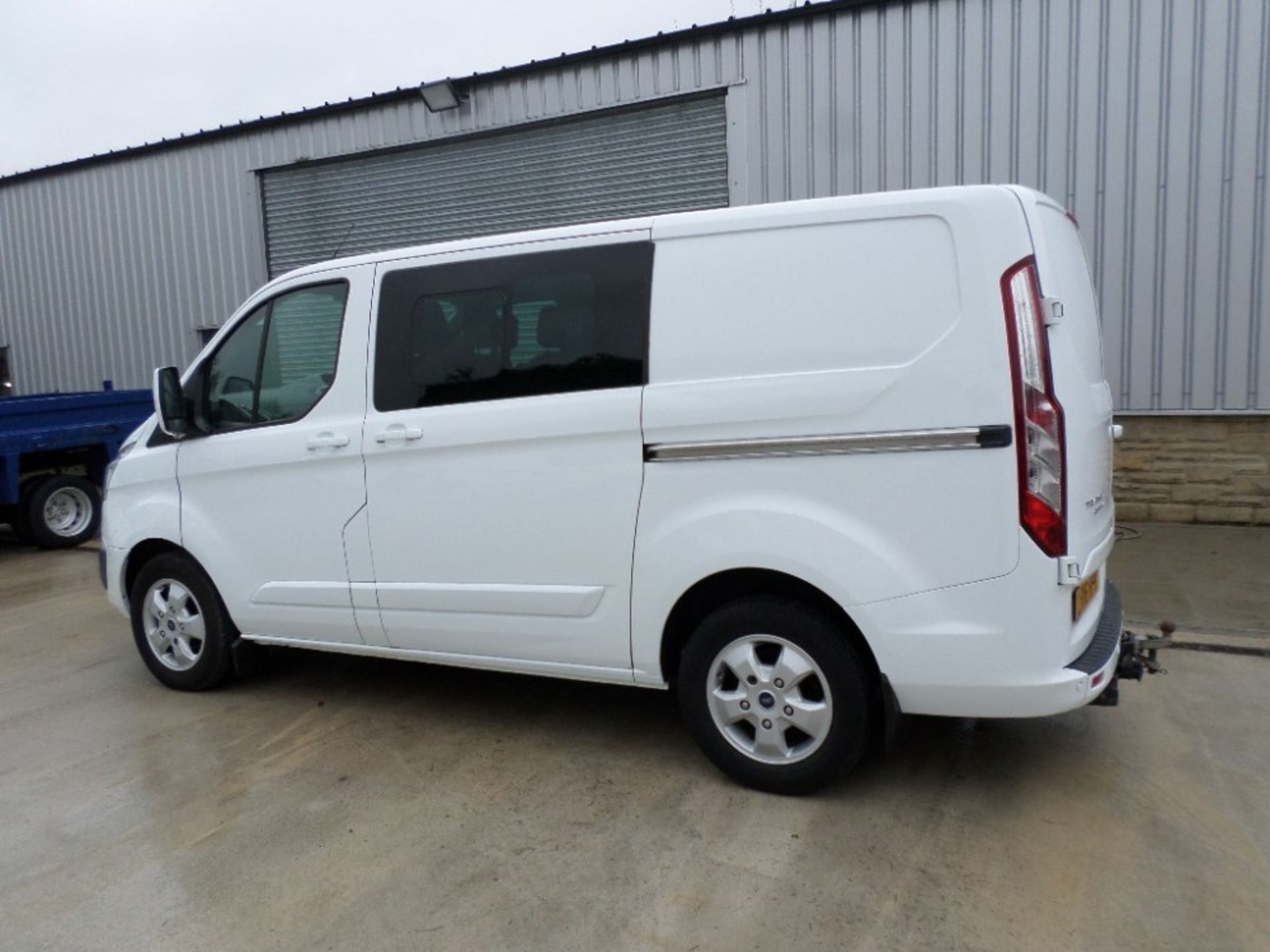 16 reg FORD TRANSIT CUSTOM 125 290 TDCI CREW VAN (LOCATION SHEFFIELD) 1ST REG 03/16, TEST 11/20, - Image 3 of 7