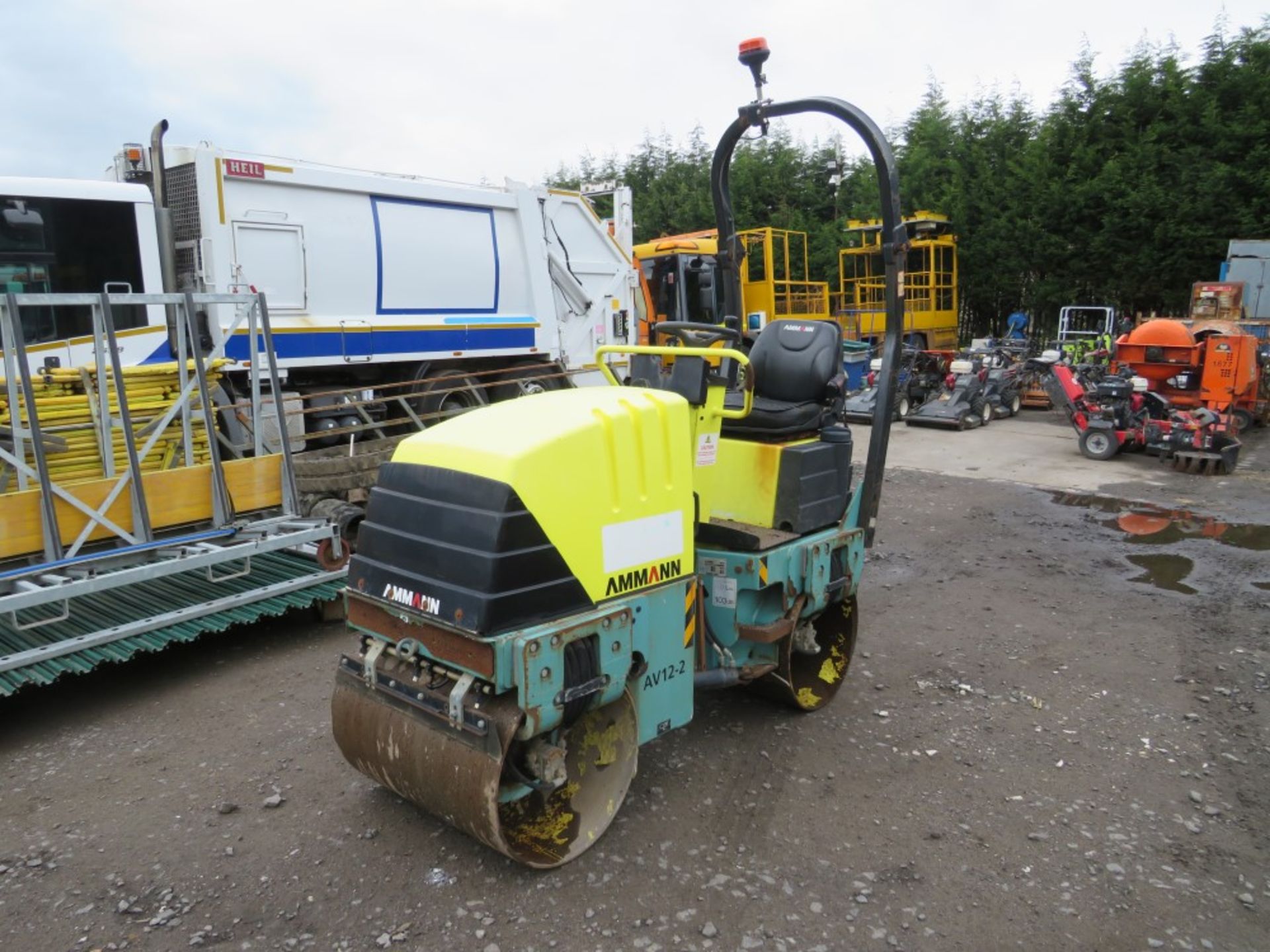 2009 AMMANN SCHWEIZ AV 12-2 ROLLER, 718 HOURS [+ VAT] - Image 2 of 5