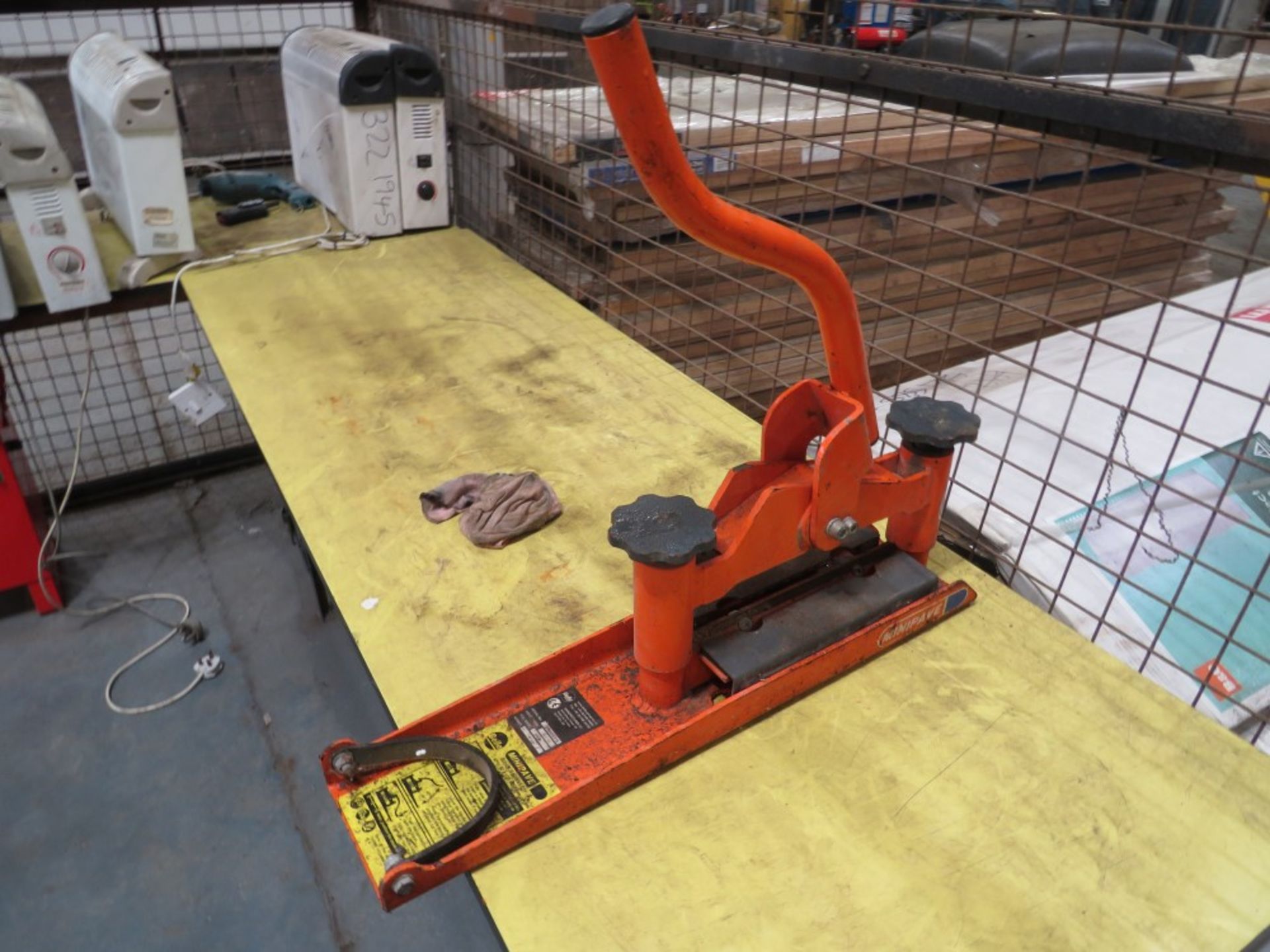 BLOCK CUTTER [+ VAT]