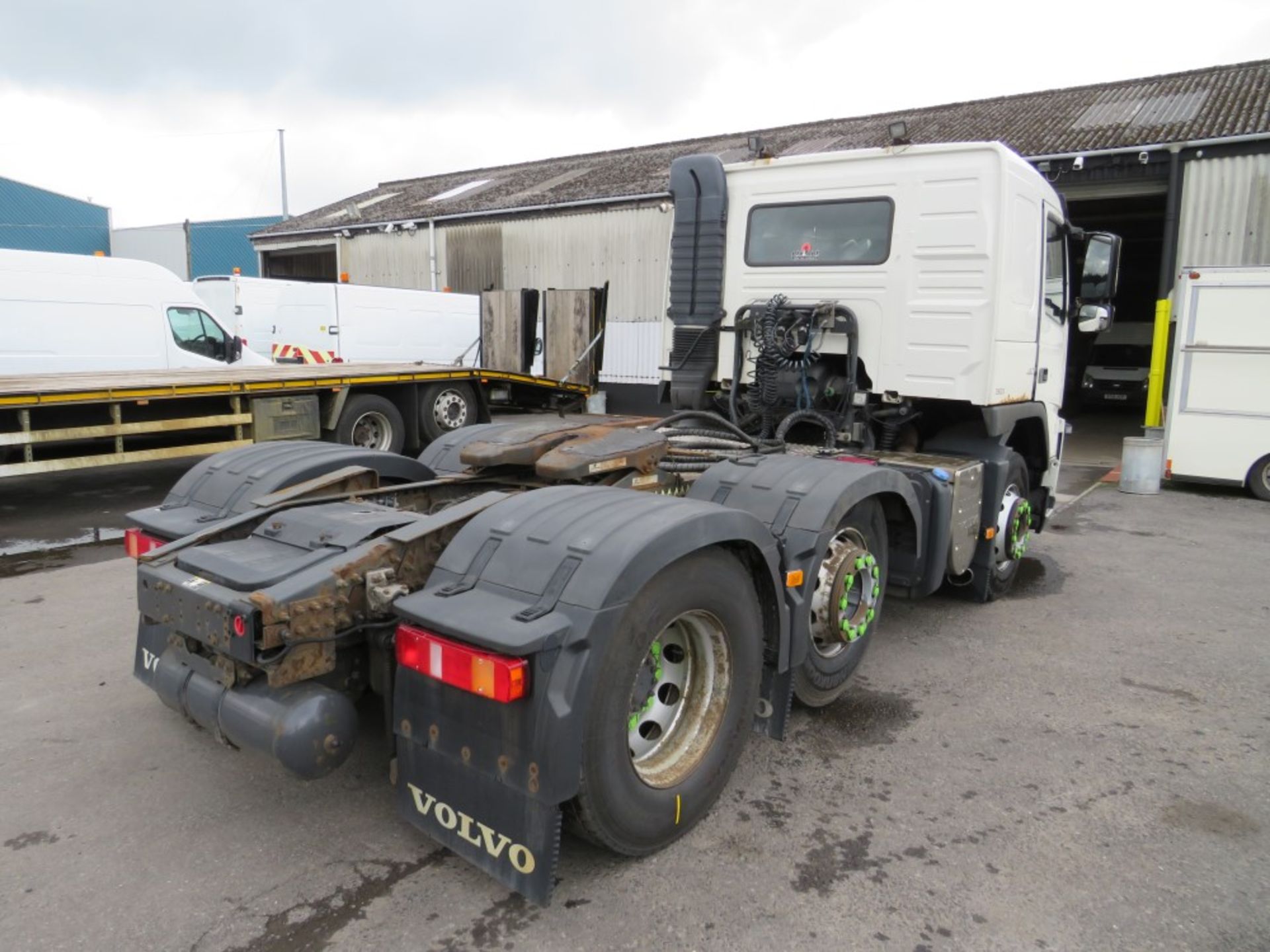 11 reg VOLVO FM460 TRACTOR UNIT (DIRECT UNITED UTILITIES WATER) 1ST REG 06/11, TEST 09/20, 549348KM, - Image 4 of 5