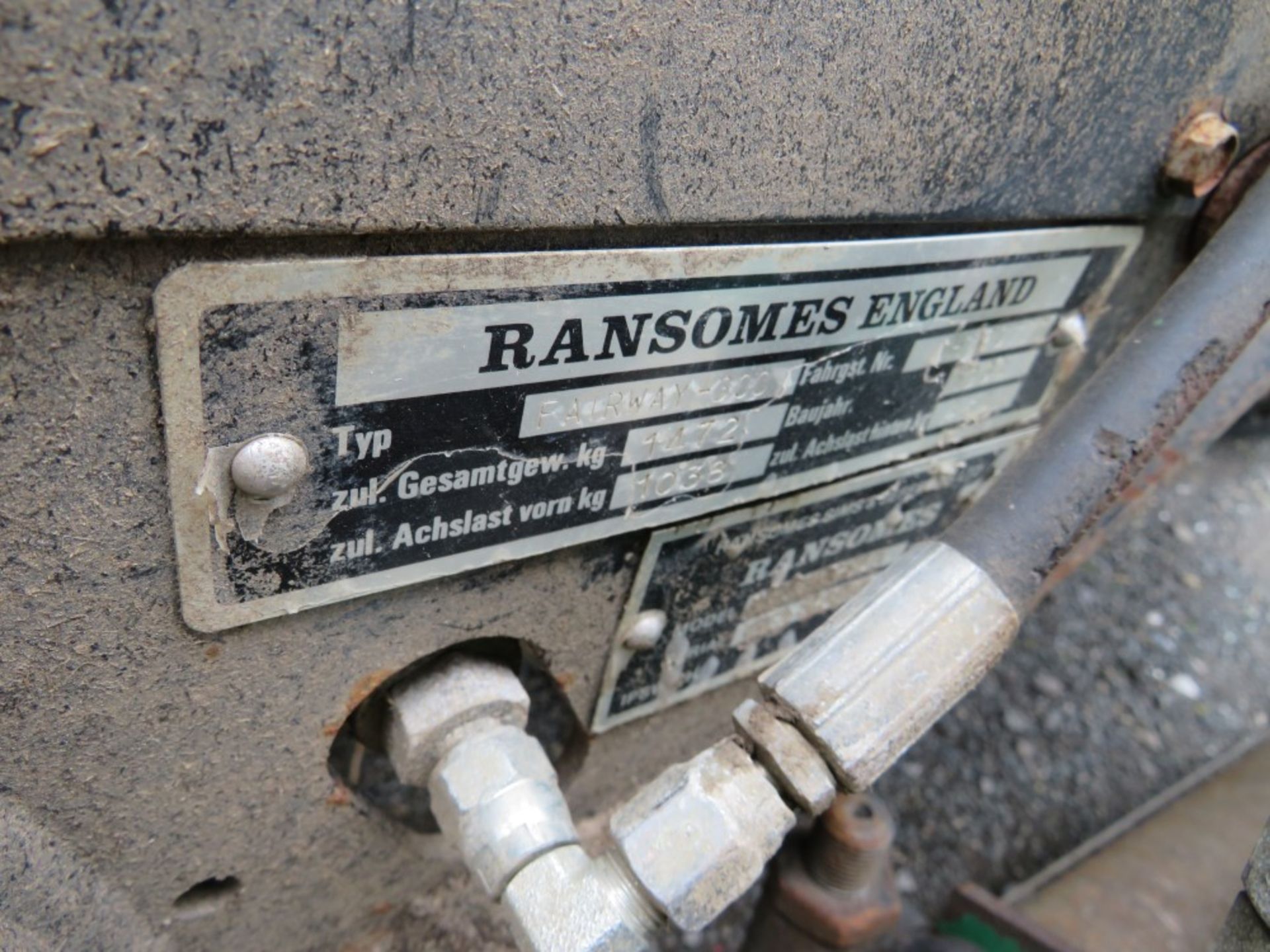 RANSOMES FAIRWAY 300 5 GANG RIDE ON MOWER, 6464 HOURS [+ VAT] - Image 6 of 6