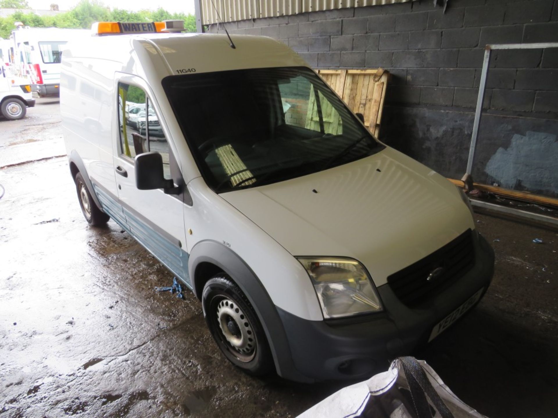 12 reg FORD TRANSIT CONNECT 90 T230 (DIRECT UNITED UTILITIES WATER) 1ST REG 05/12, TEST 02/21,