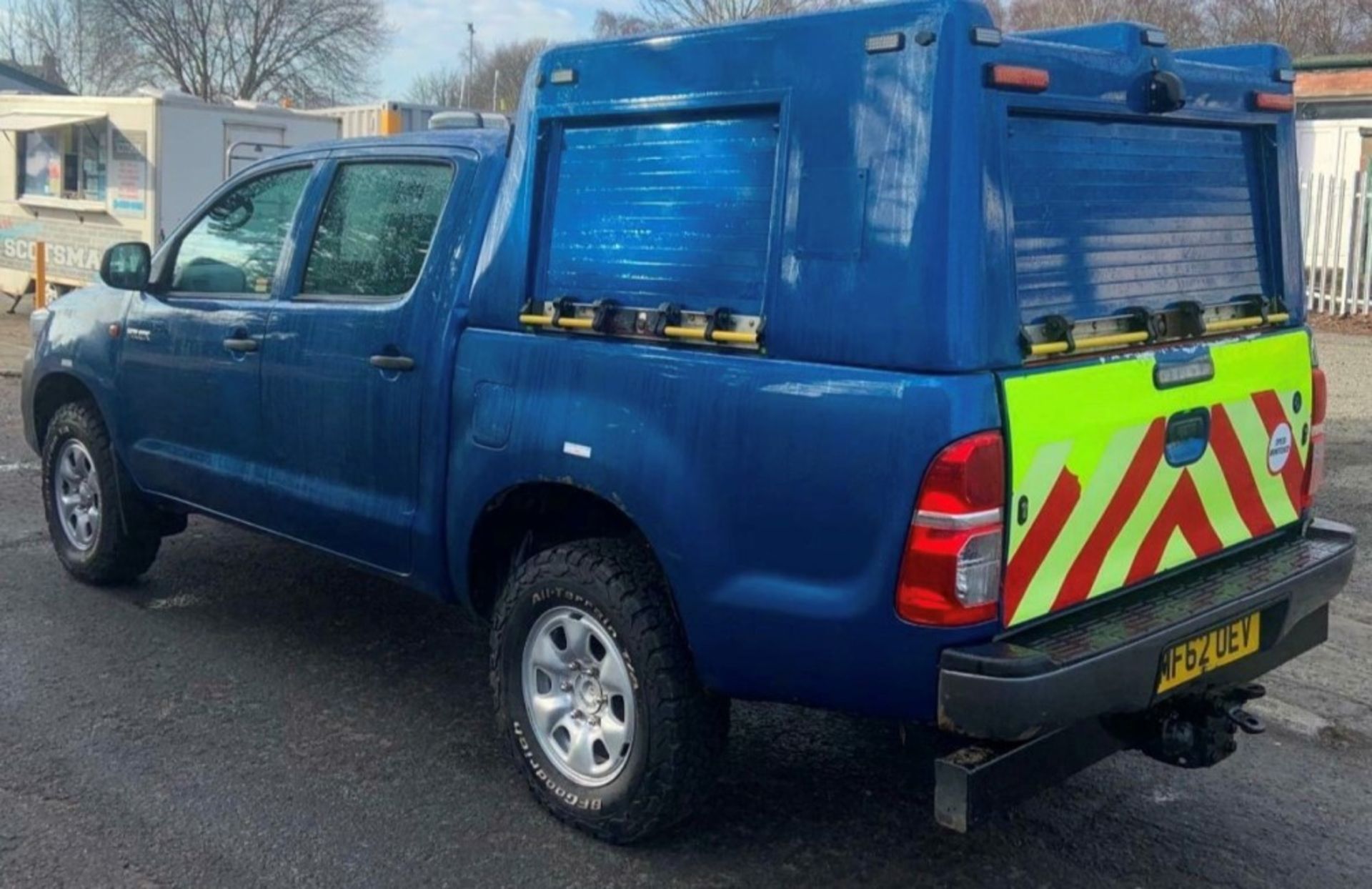 62 reg TOYOTA HILUX HL2 D-4D 4 X 4 UTILITY C/W WINCH (LOCATION DUMFRIES) 1ST REG 12/12, TEST 12/ - Image 3 of 5