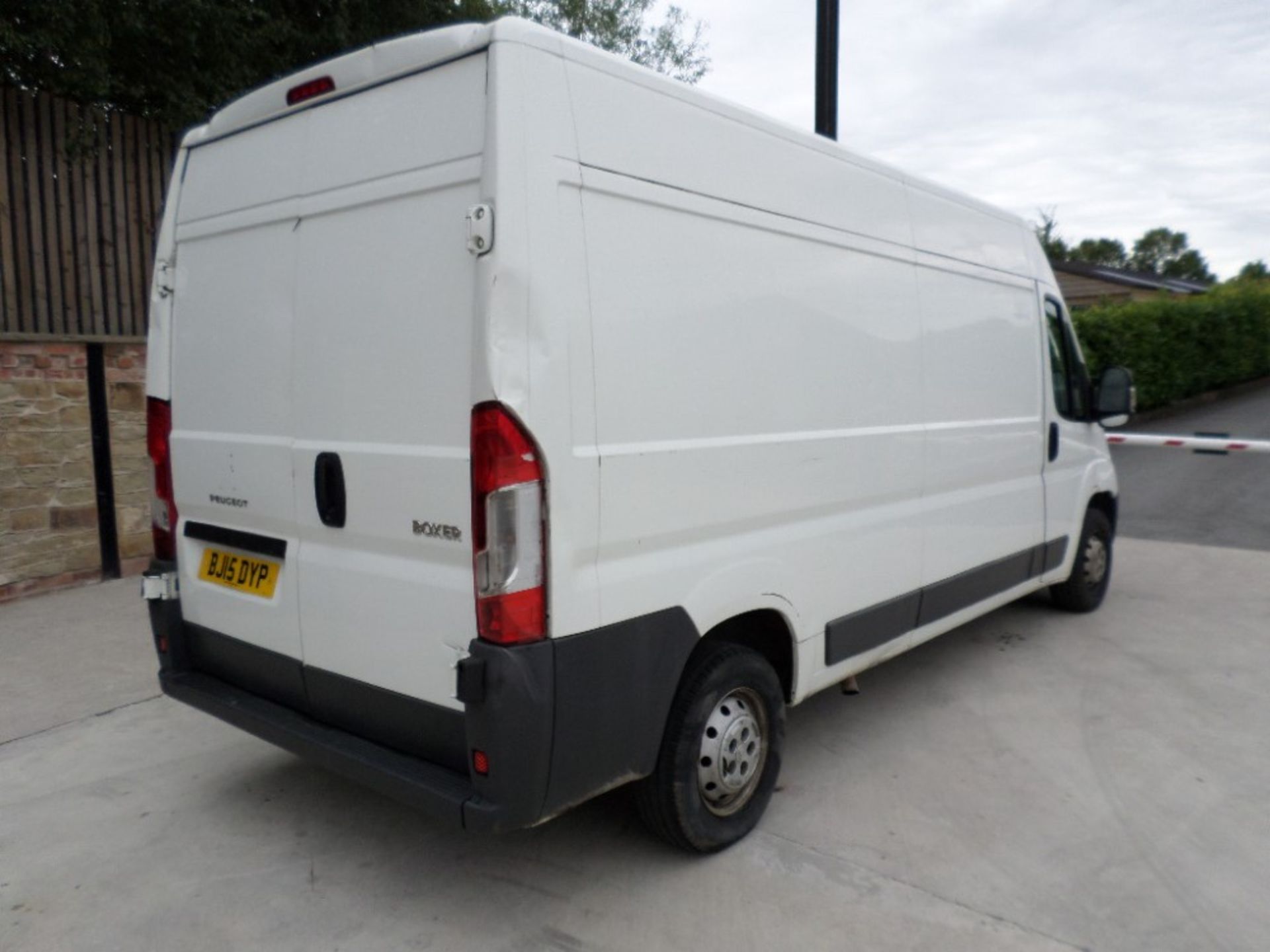 15 reg PEUGEOT BOXER 335 L3H2 HDI (LOCATION SHEFFIELD) 1ST REG 04/15, 133659M, NO V5 [+ VAT] - Image 3 of 6