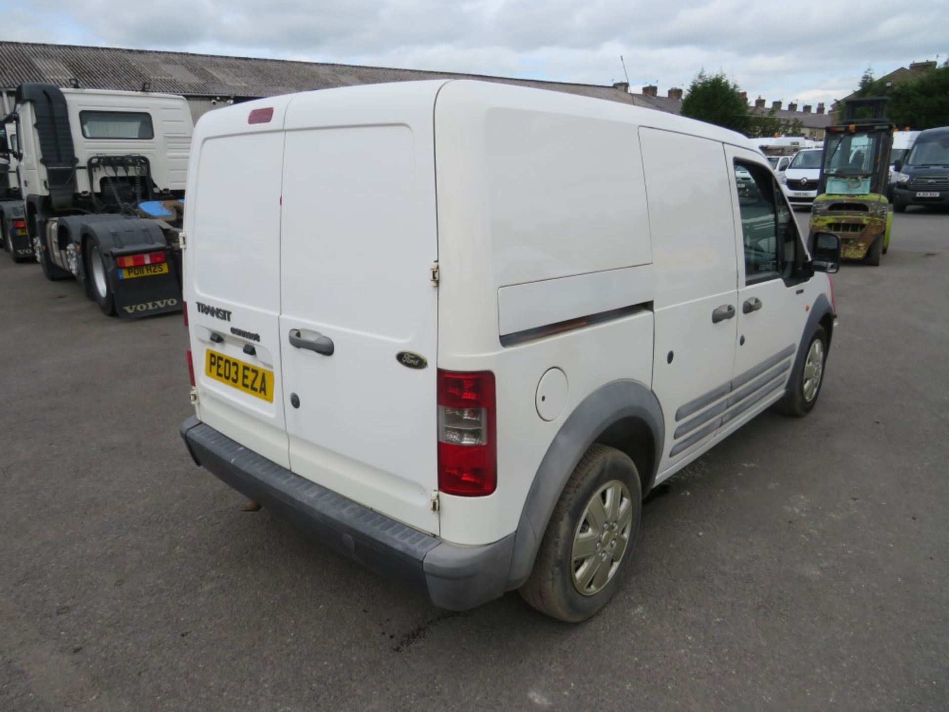 03 reg FORD TRANSIT CONNECT LX TDDI SWB, 1ST REG 03/03, 301509M, V5 HERE, 1 FORMER KEEPER [NO VAT] - Image 4 of 6