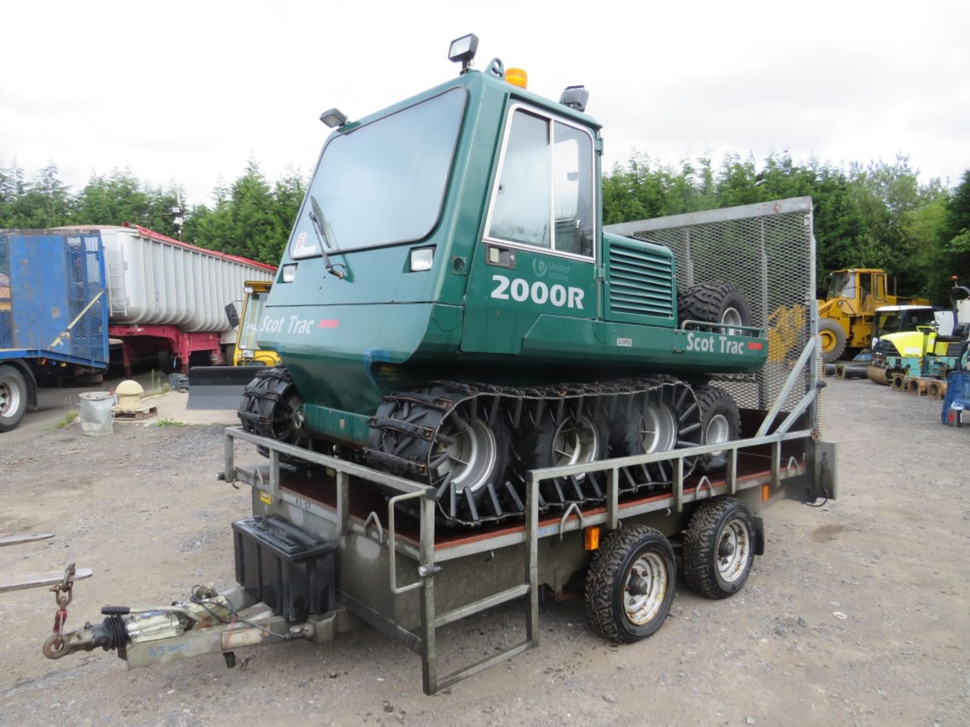 SCOT TRAC 2000R 8WD OFF ROAD VEHICLE C/W ELSTON TRAILER (DIRECT UNITED UTILITIES WATER [+ VAT] - Image 4 of 5