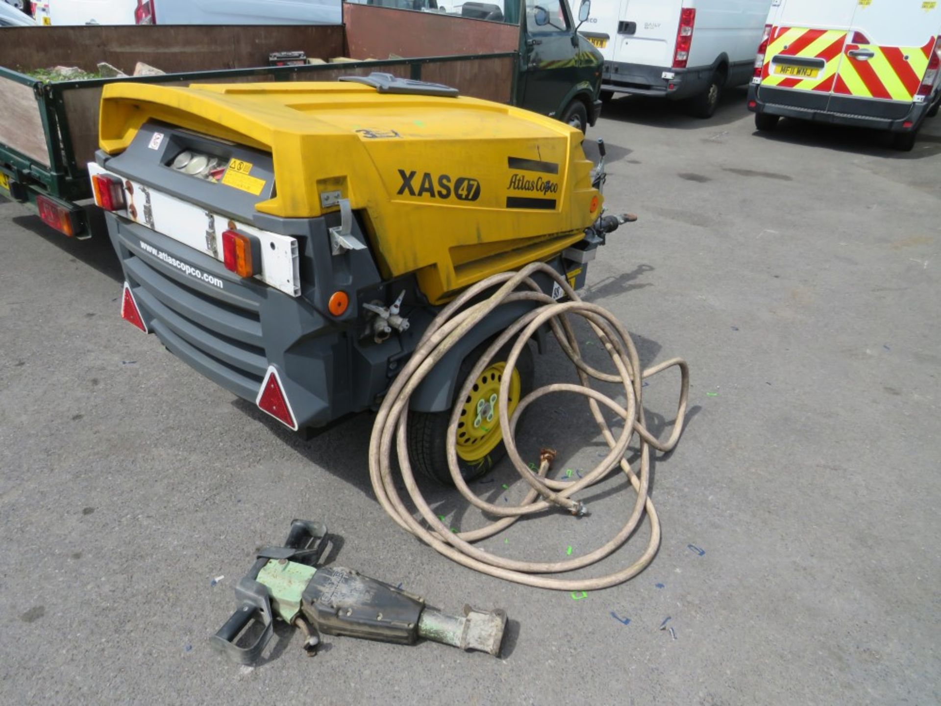 ATLAS COPCO XAS47 COMPRESSOR (DIRECT ELECTRICITY NW) 00057 HOURS [+ VAT] - Image 4 of 5