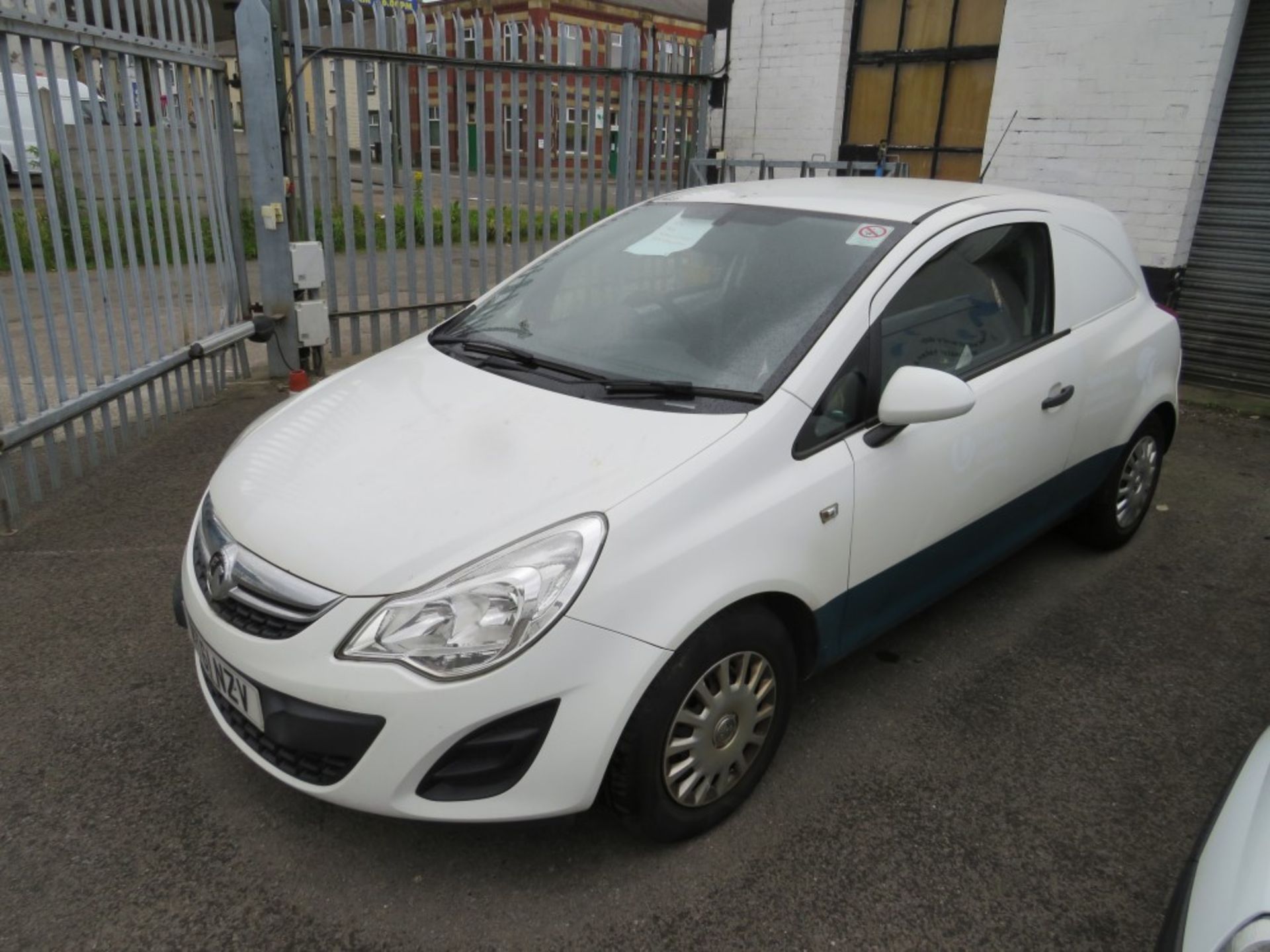 61 reg VAUXHALL CORSA CDTI ECOFLEX VAN (DIRECT UNITED UTILITIES WATER) 1ST REG 01/12, TEST 09/20, V5 - Image 2 of 5