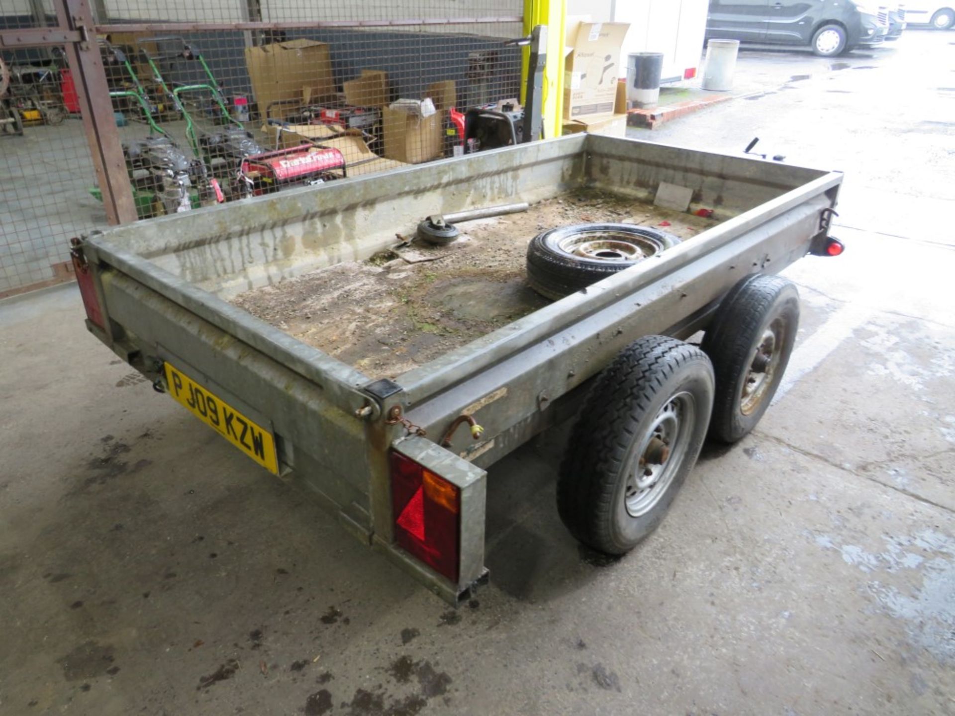 HERITAGE 2600 KG TWIN AXLE TRAILER [+ VAT] - Image 2 of 2