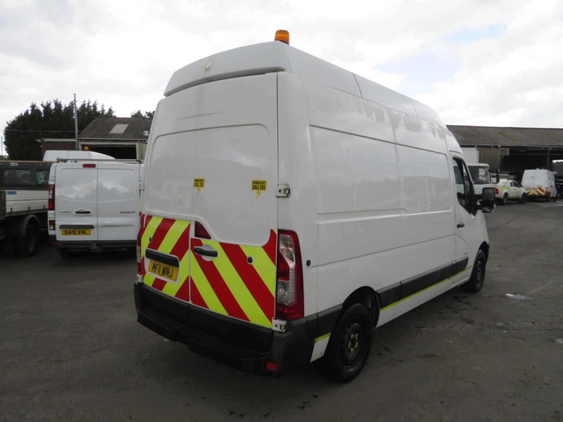 11 reg VAUXHALL MOVANO F3500 CDTI (DIRECT ELECTRICITY NW) 1ST REG 08/11, TEST 11/20, 109613M, V5 - Image 4 of 6