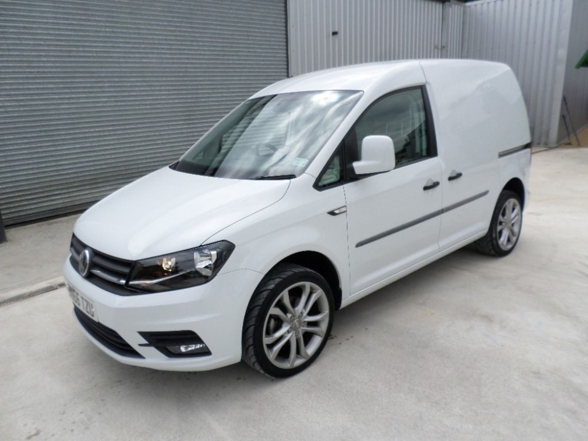 66 reg VW CADDY 2.0 TDI C20 STARTLINE (LOCATION SHEFFIELD) 11955M, V5 HERE, 1 FORMER KEEPER (ON VCAR