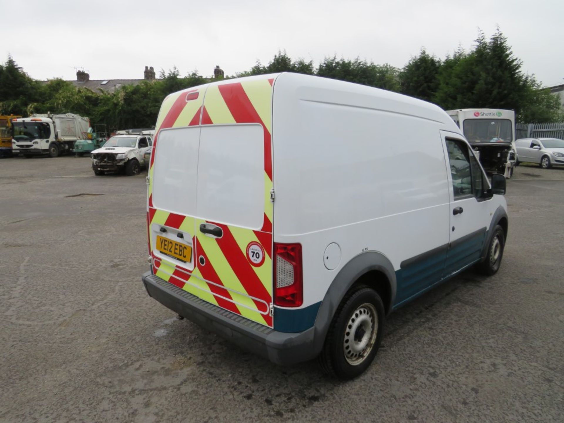 12 reg FORD TRANSIT CONNECT 90 T230 (DIRECT UNITED UTILITIES WATER) 1ST REG 05/12, TEST 12/20, - Image 4 of 7