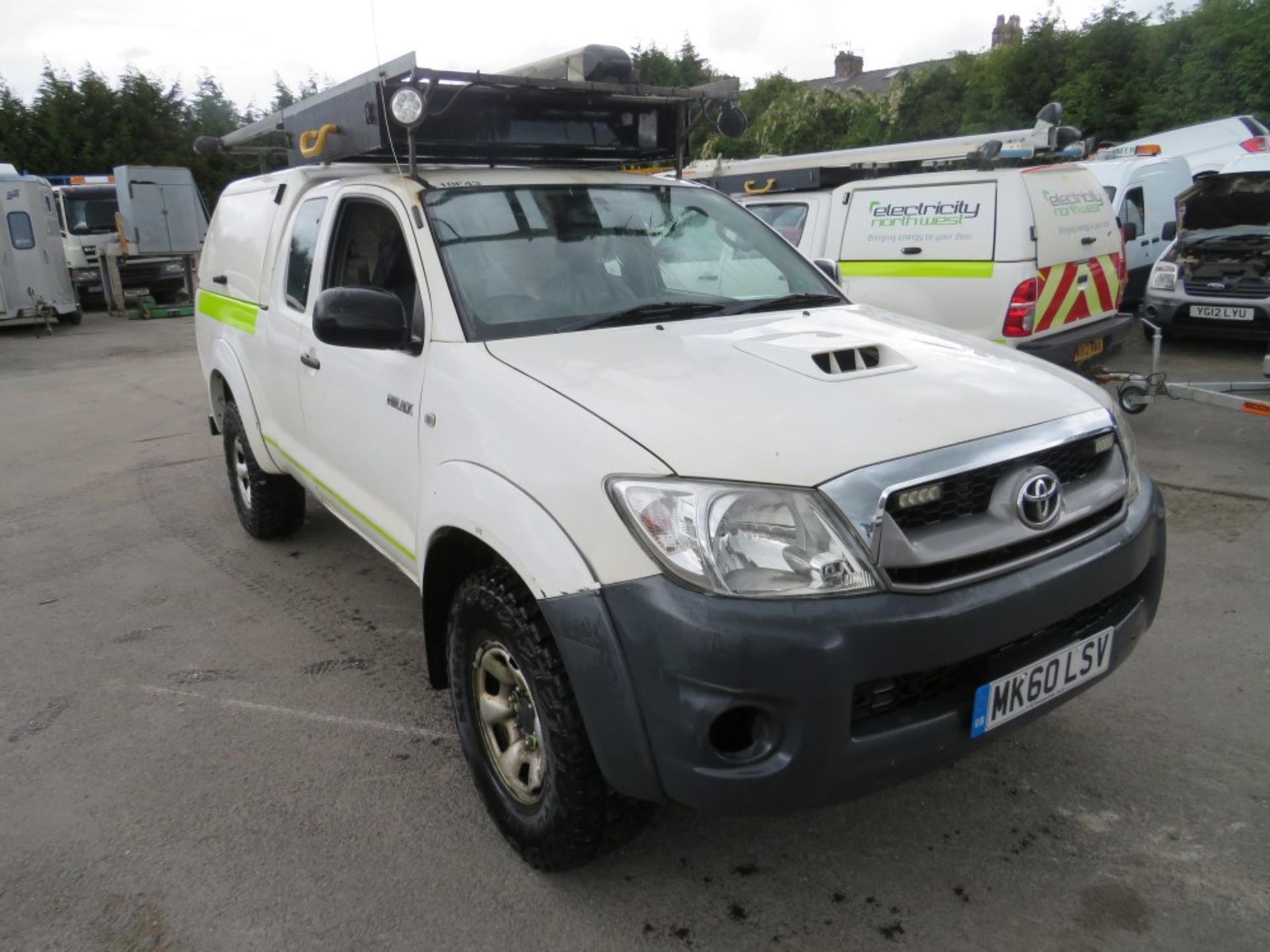 60 reg TOYOTA HILUX HL2 D-4D 4 X 4 ECB (DIRECT ELECTRICITY NW) 1ST REG 12/10, TEST 01/21, 124044M,