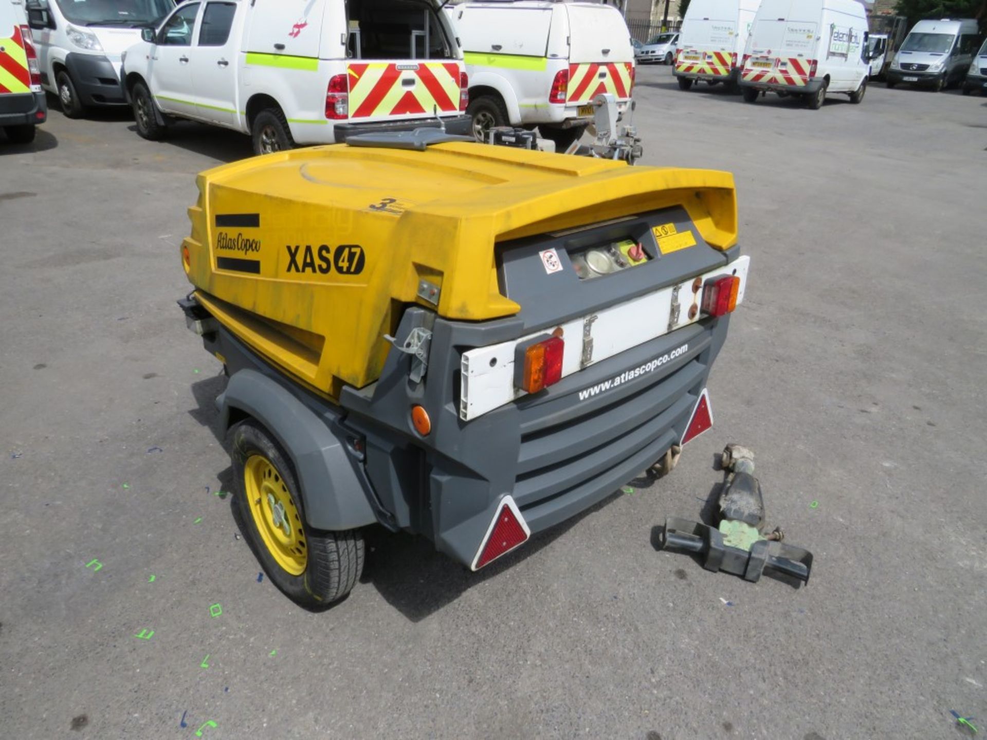 ATLAS COPCO XAS47 COMPRESSOR (DIRECT ELECTRICITY NW) 00057 HOURS [+ VAT] - Image 3 of 5