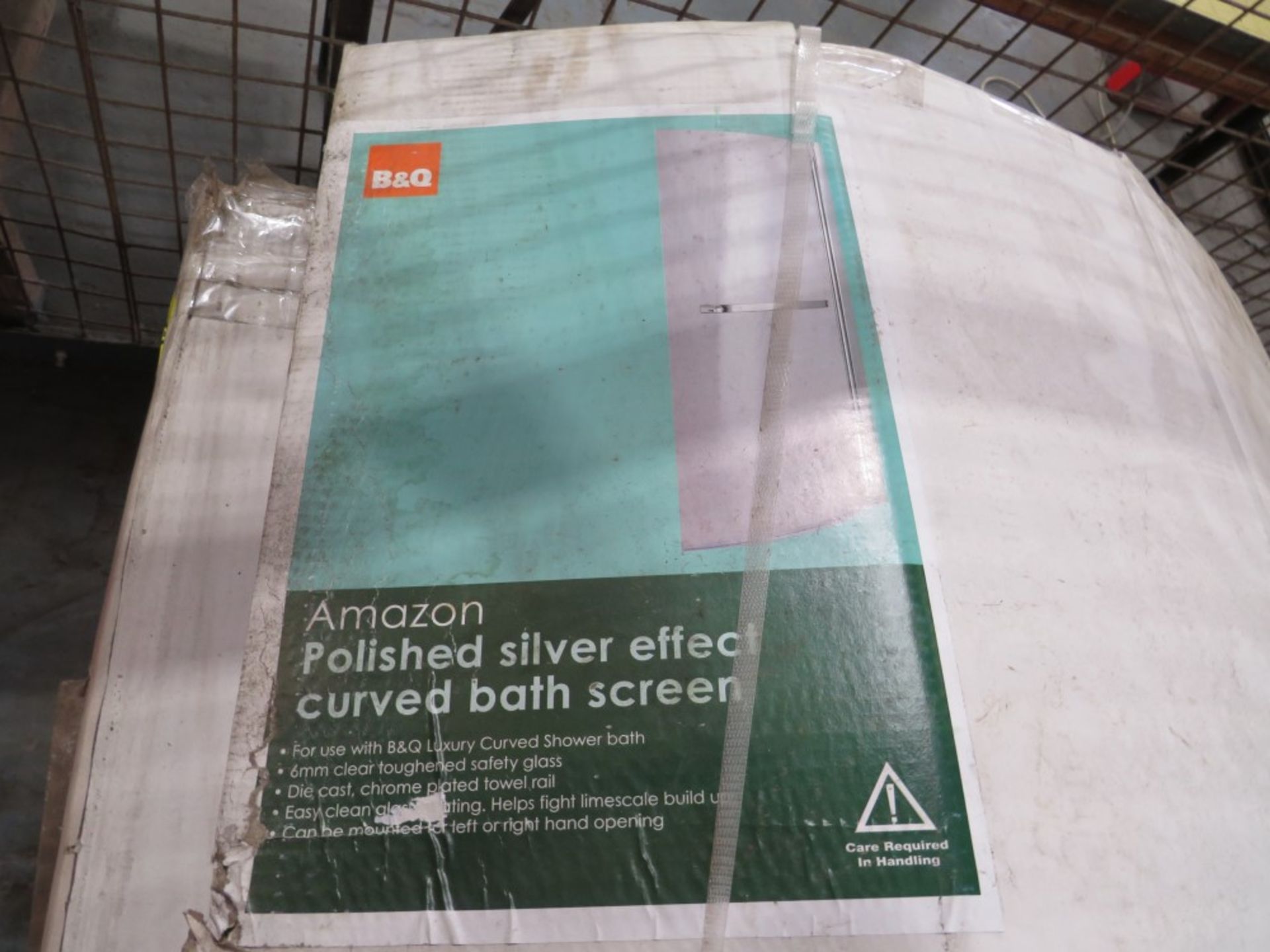 QTY OF CURVED SHOWER SCREENS [NO VAT]