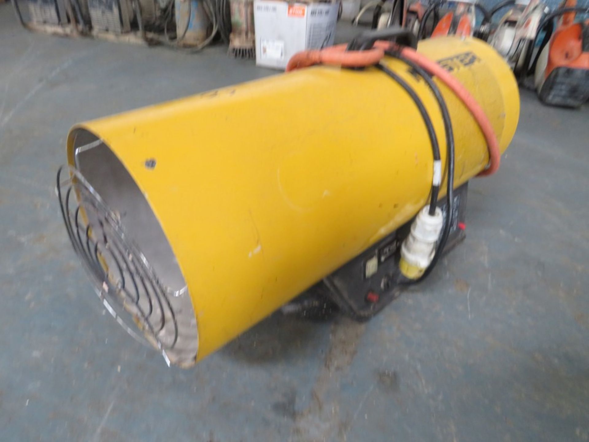110v PROPANE SPACE HEATER (DIRECT HIRE Co) [+ VAT]